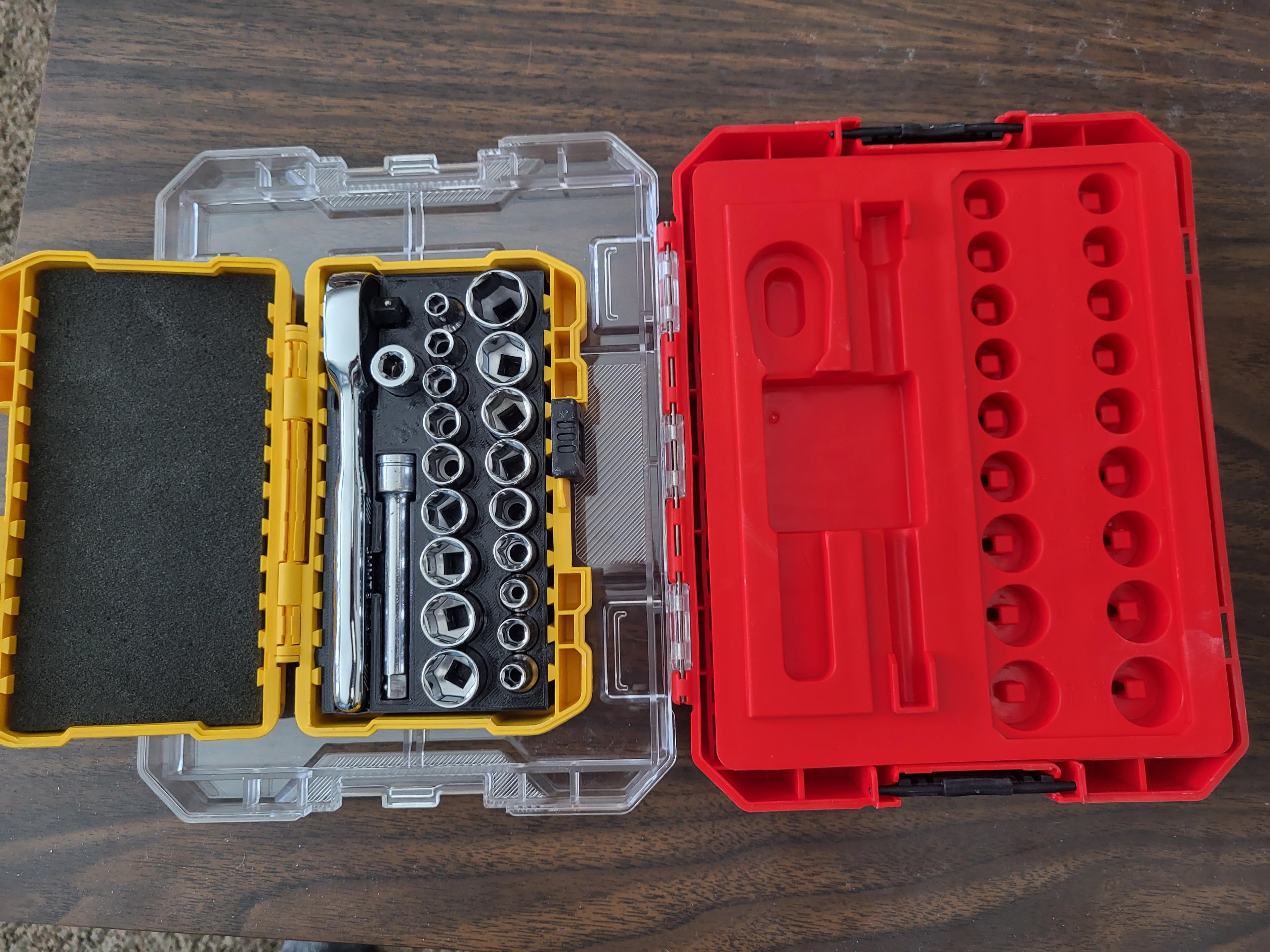 Dewalt small case insert for ratchet set 3d model