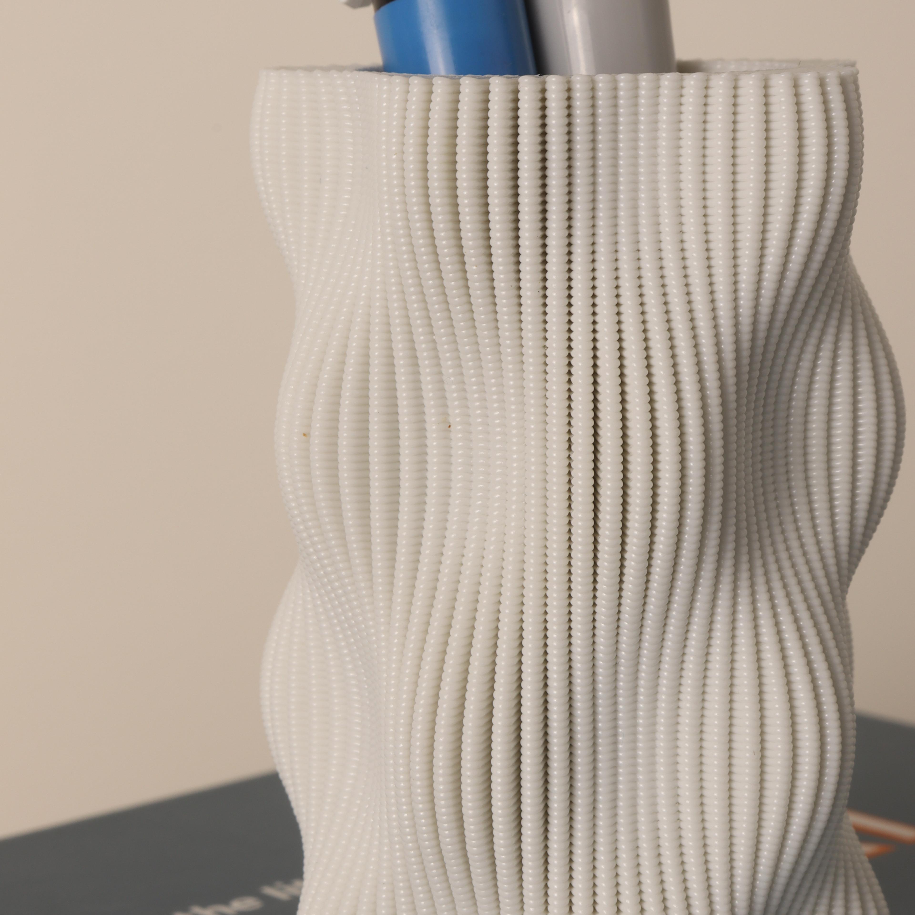 Mini Wavy Vase 3d model