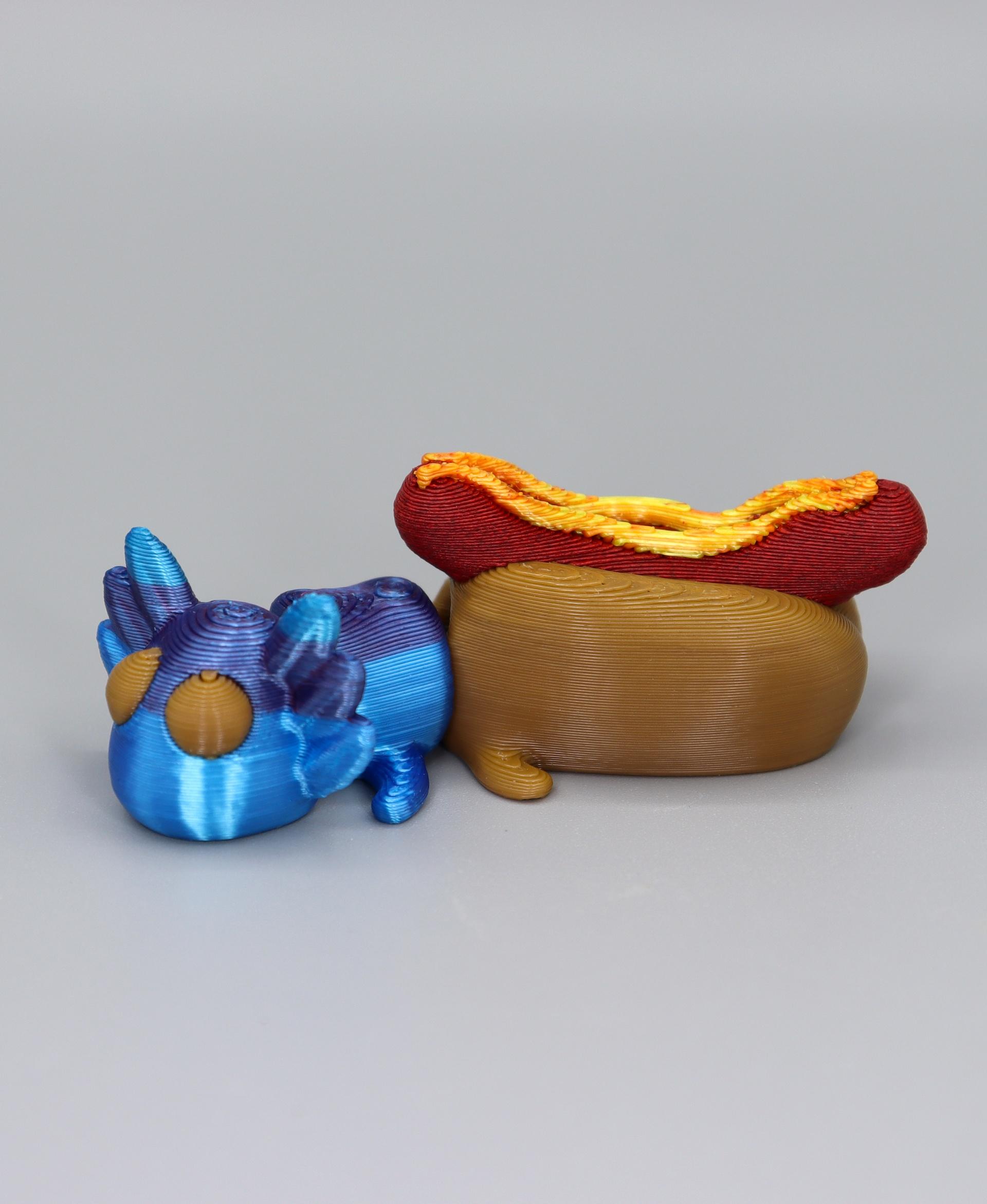 Cute Flexi Axolotl  - Hot dog dinner :) - 3d model