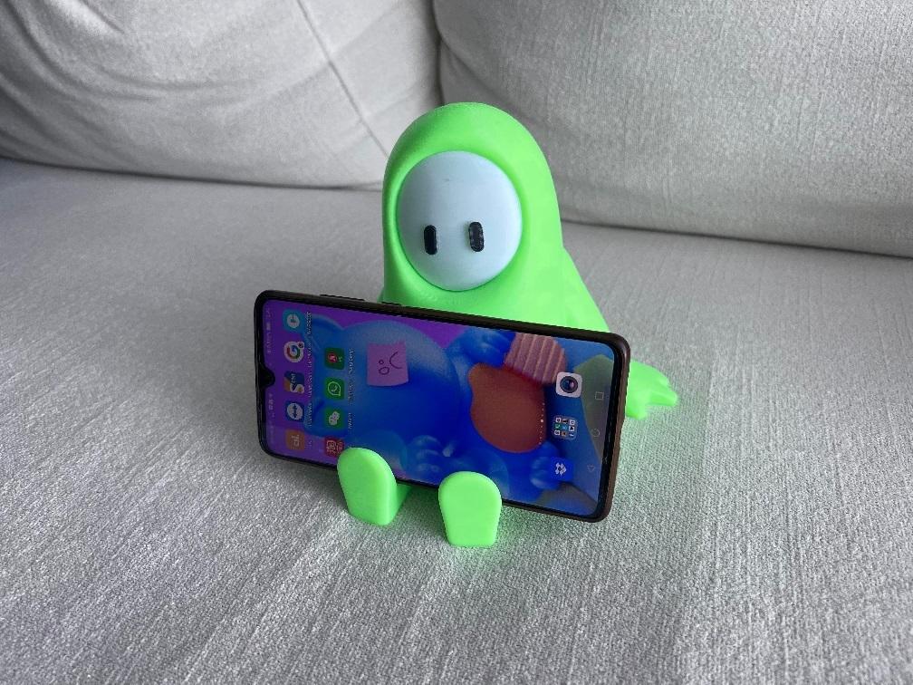 Fall Guy phone stand 3d model