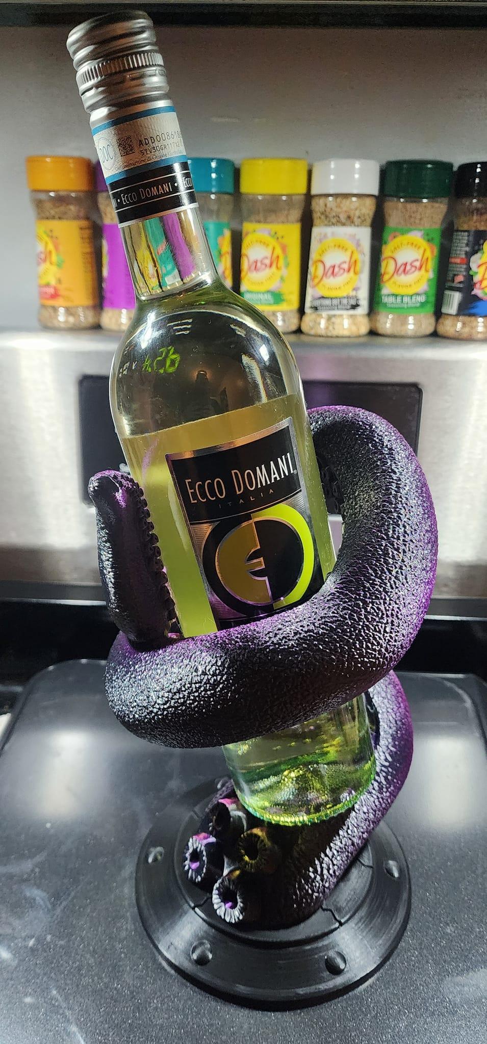 Octopus Tentacle Wine Bottle Holder / No Supports - Printed beautifully with black isanmate pla and eryone dual purple/black silk. Came out amazing! - 3d model