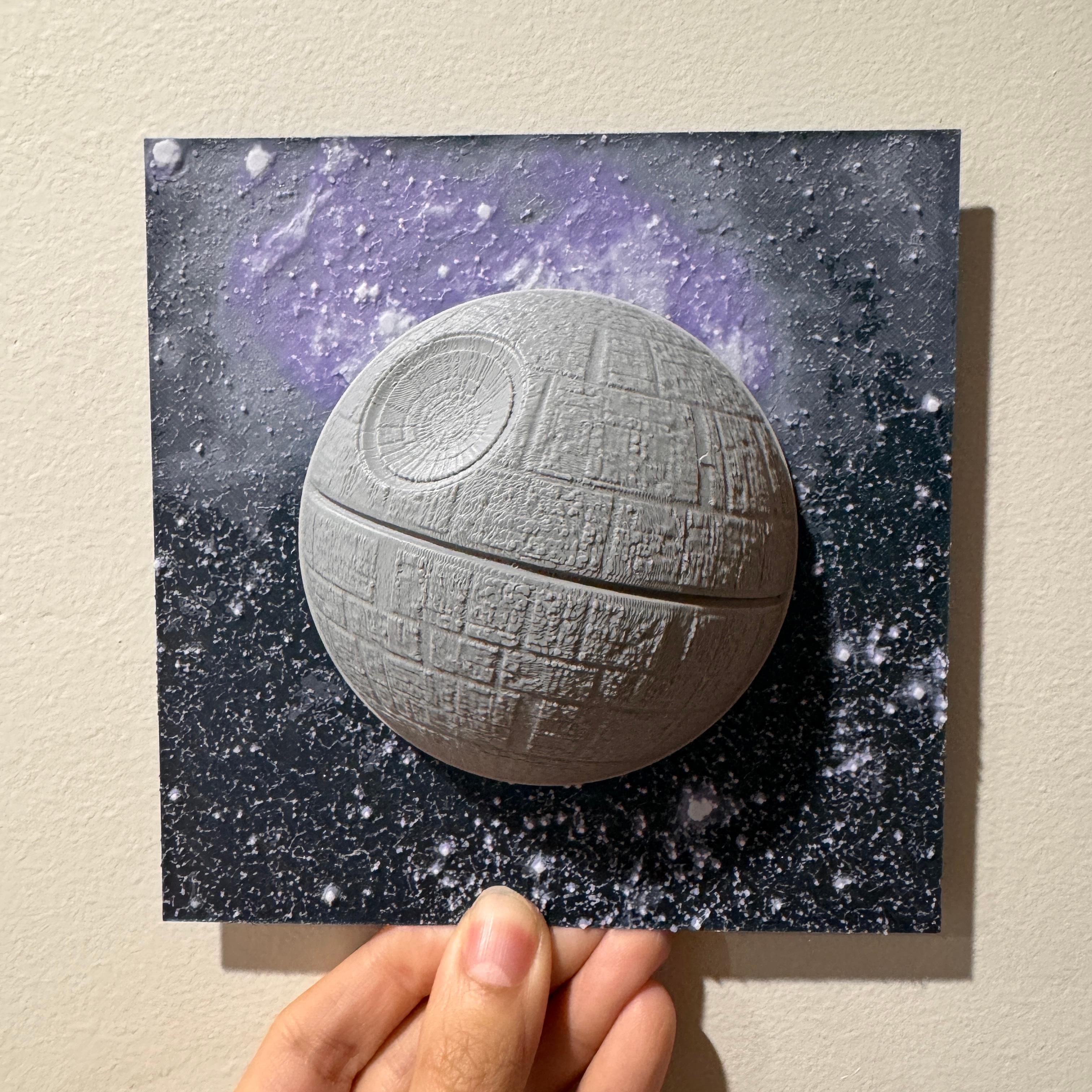 That's No Moon - Hueforge Hybrid Print 3d model