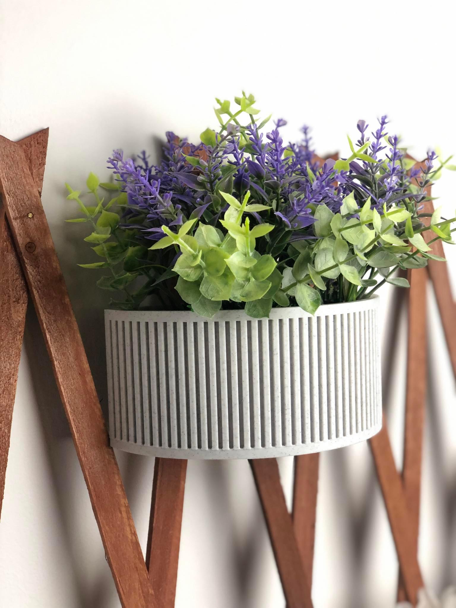 Wall Plant Pot - Straight Lines Design 3d model