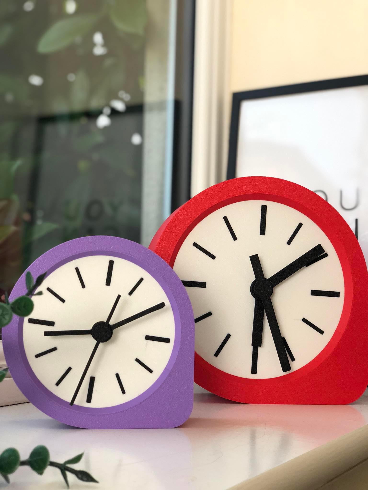 Modern Bedside/Table Clock 3d model