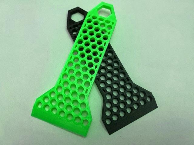 Hex Bed Scraper With Hanger 3d model