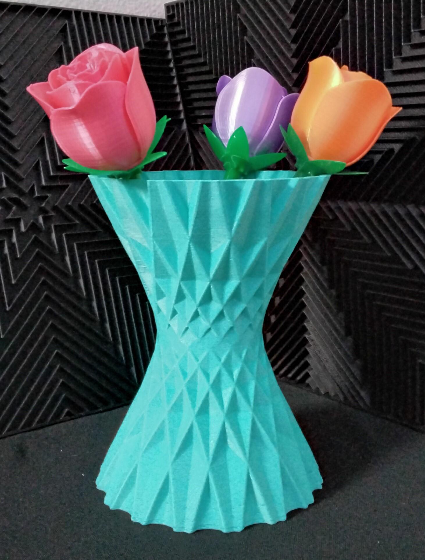 Facetted Vase 3d model