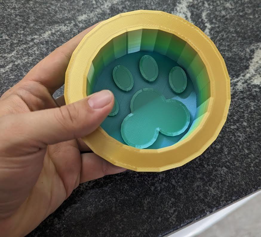 Paw Print Dish 3d model