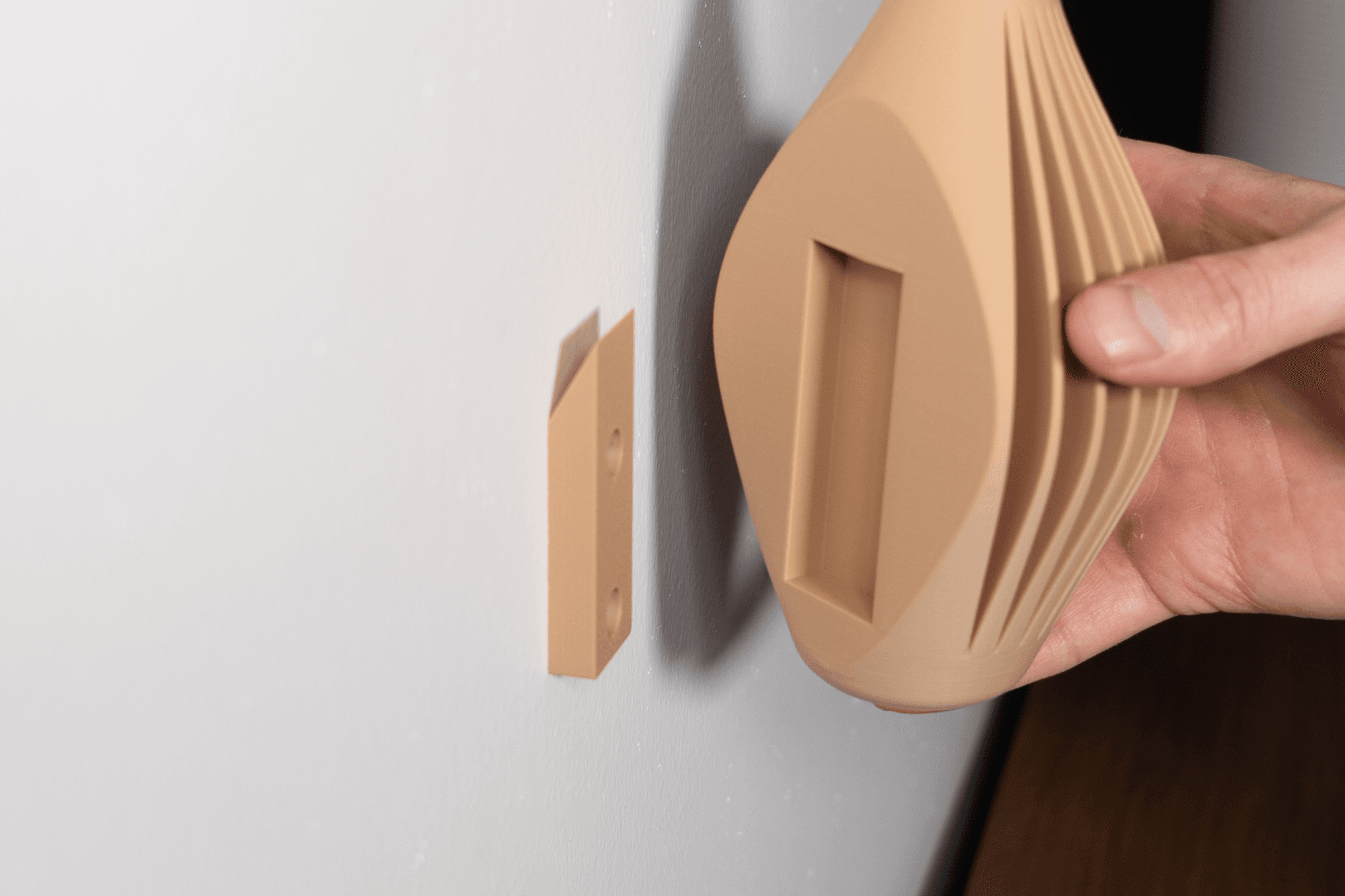 Wave Vase - Wall Mounted 3d model