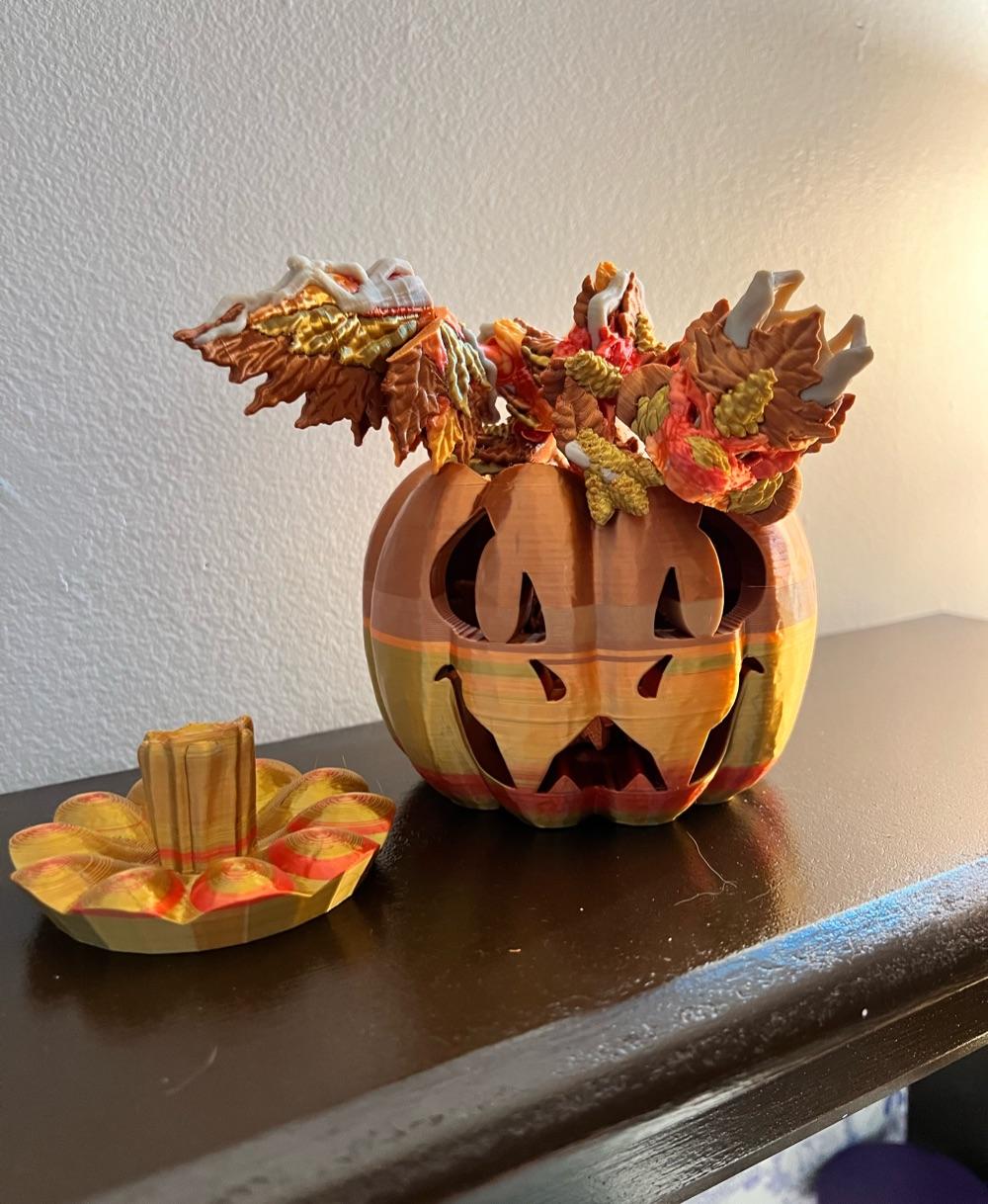 Dragon-O-Lantern & Pumpkin 3d model