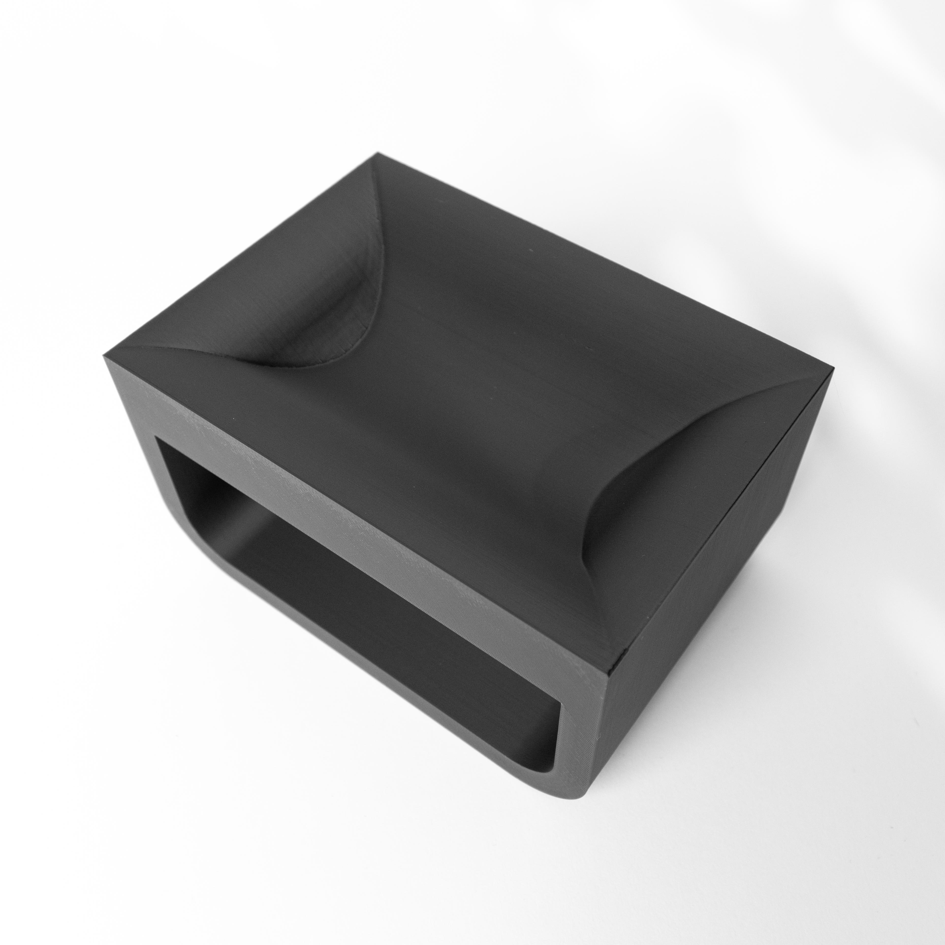 The Luxa Catch-all Bowl or Desk Organizer No Supports | Modern Office and Home Decor 3d model