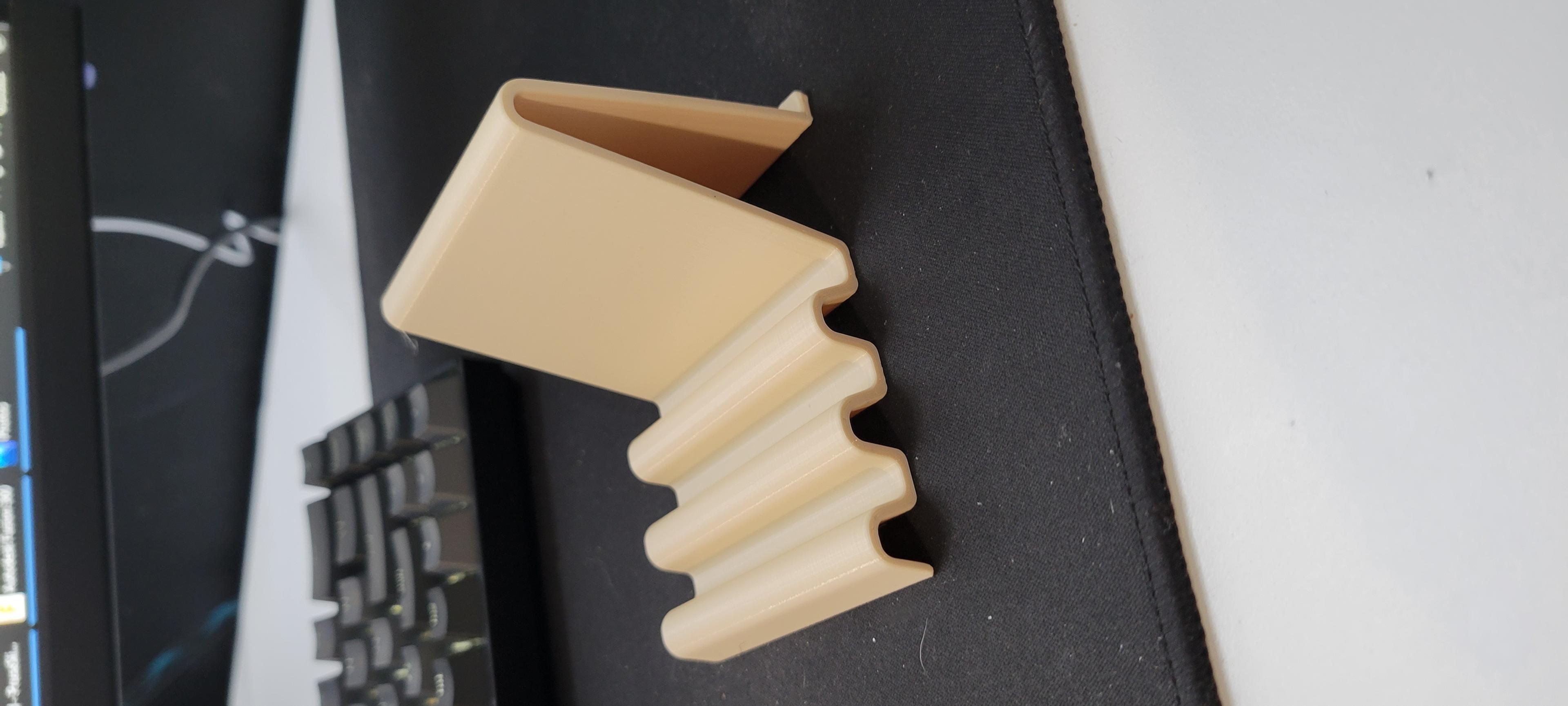 Wave Phone Stand v1 3d model