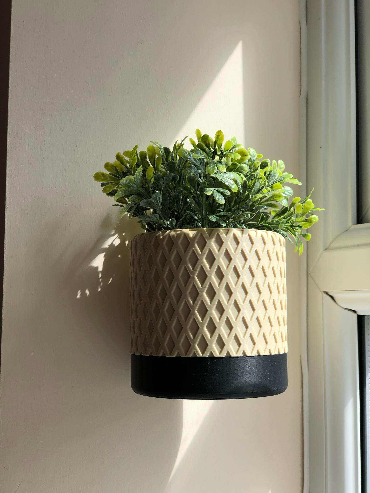 Wall Mount Plant Pot - x Pattern Design  3d model