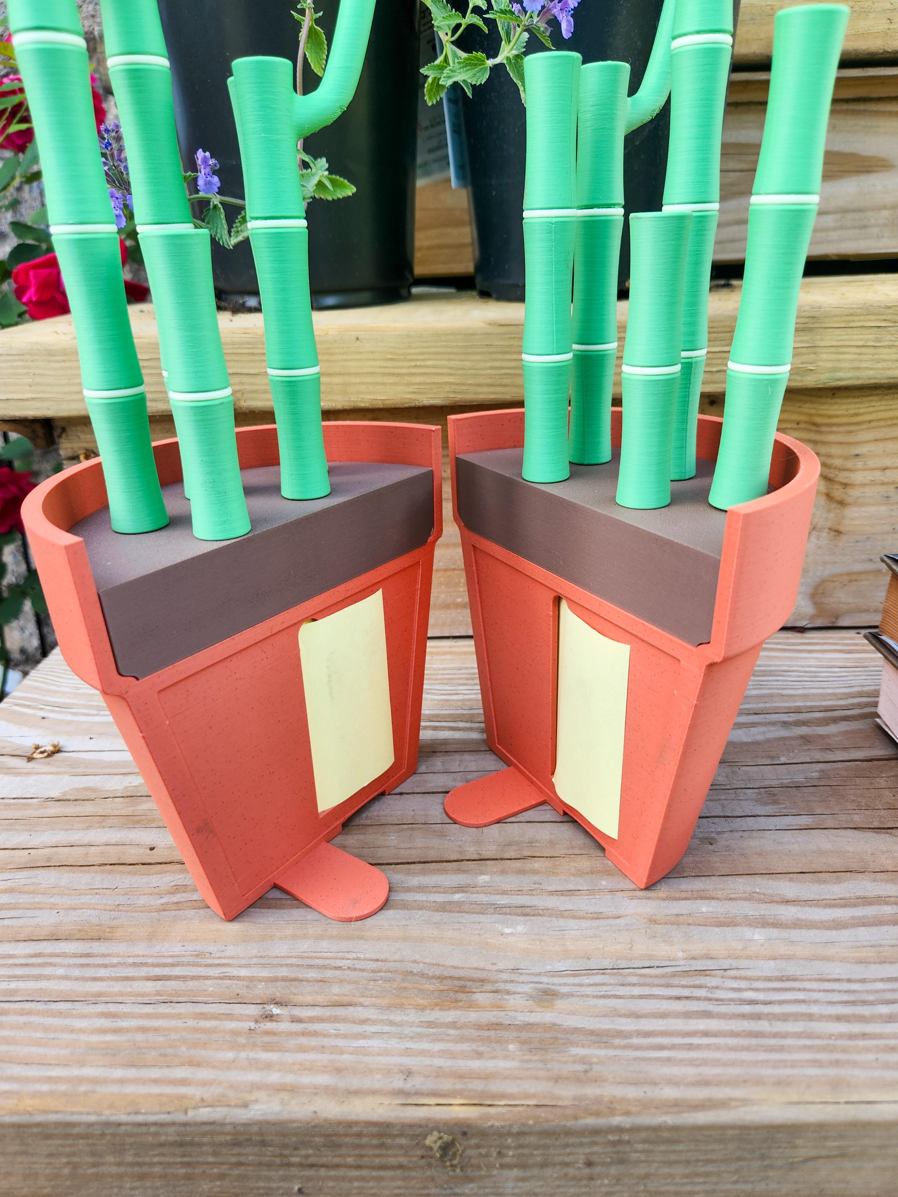 Bambookends - Bamboo Functional Plant with Pens, Highlighters, Post it note dispenser, and Bookmarks 3d model