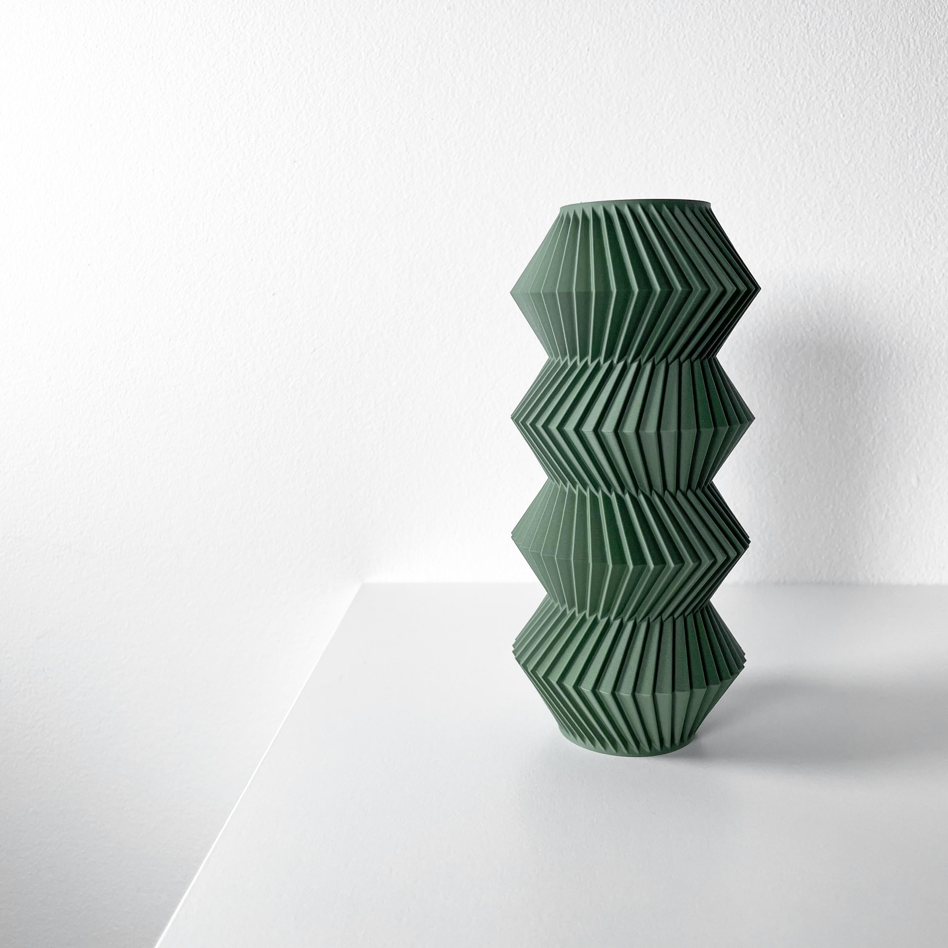 The Quelo Vase, Modern and Unique Home Decor for Dried and Flower Arrangements  | STL File 3d model