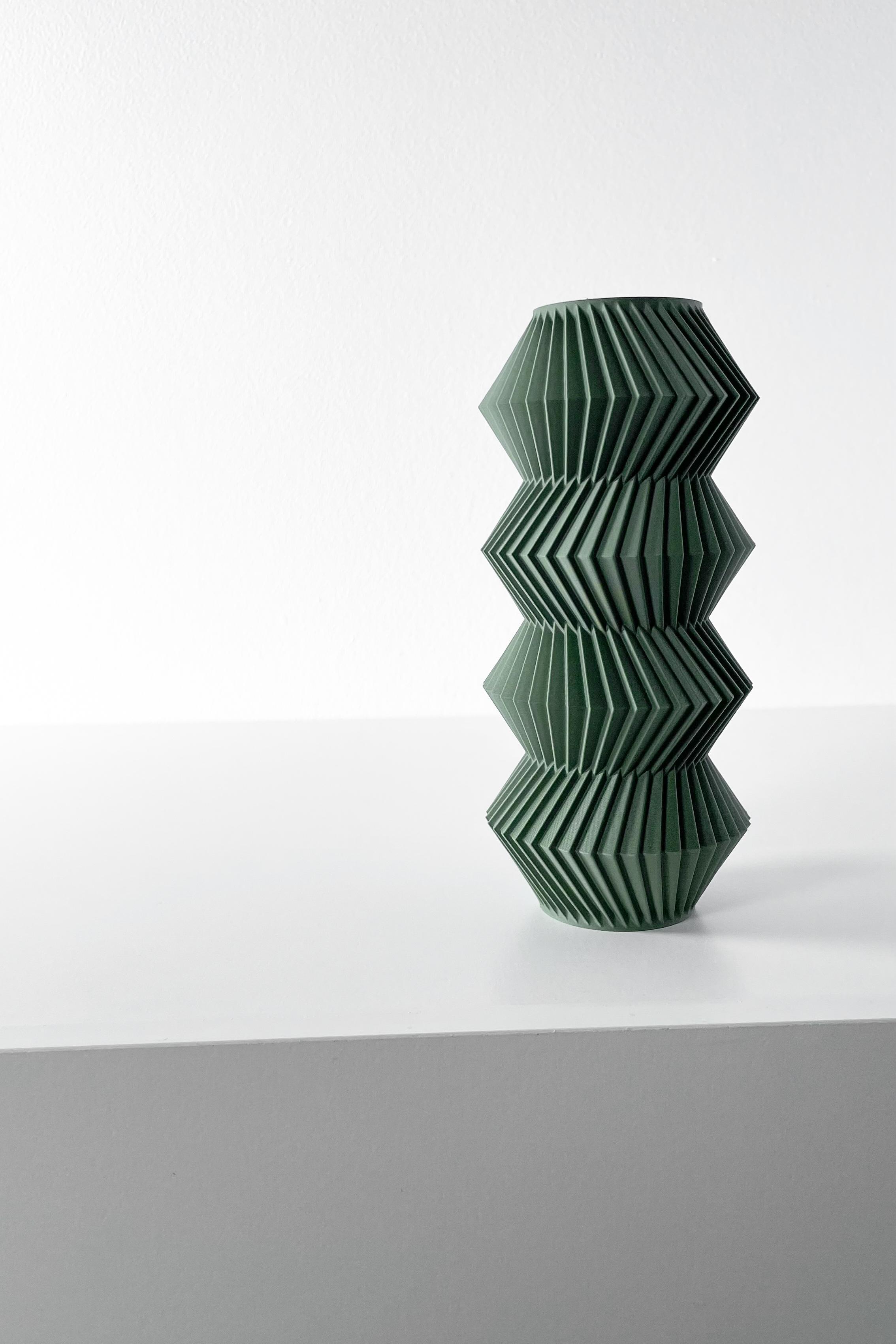 The Quelo Vase, Modern and Unique Home Decor for Dried and Flower Arrangements  | STL File 3d model