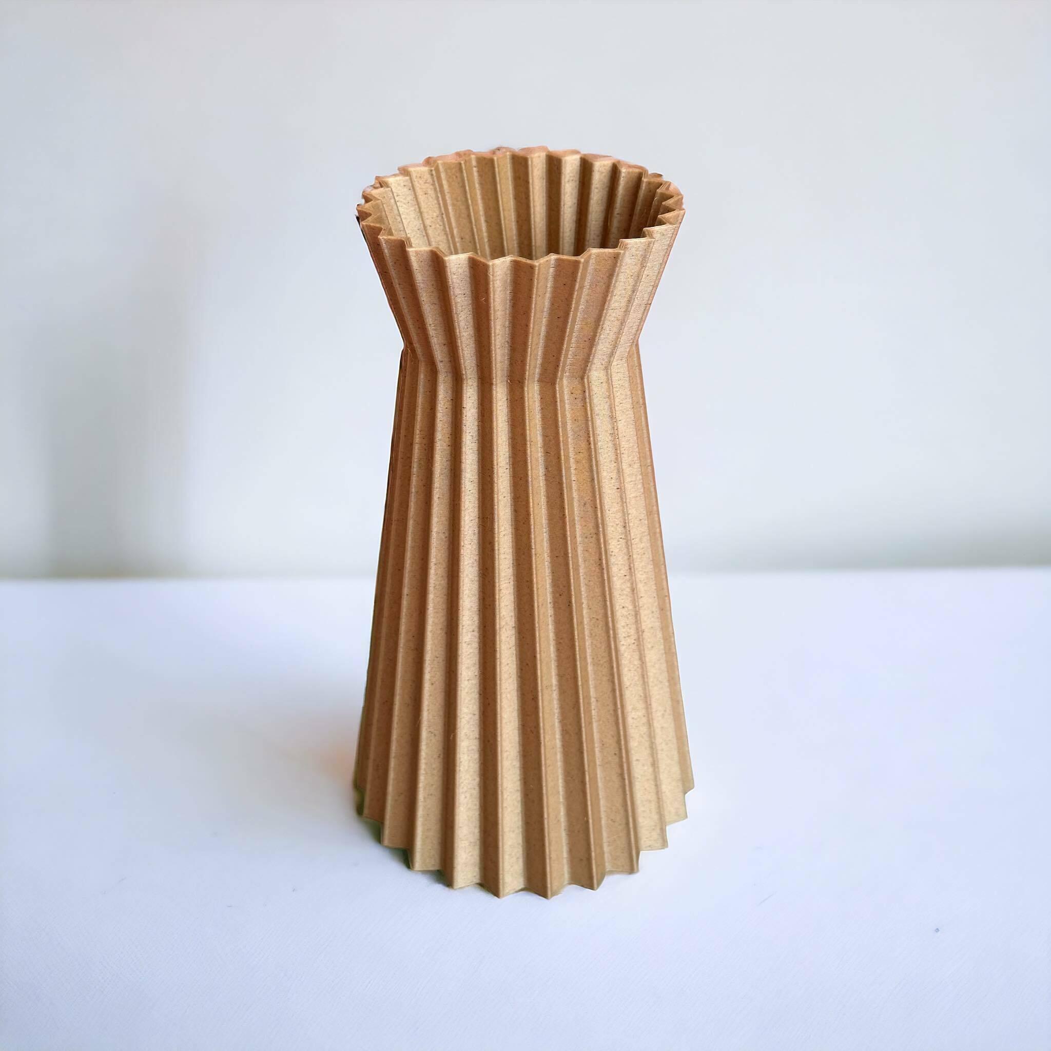 SLOZENA vase 3d model