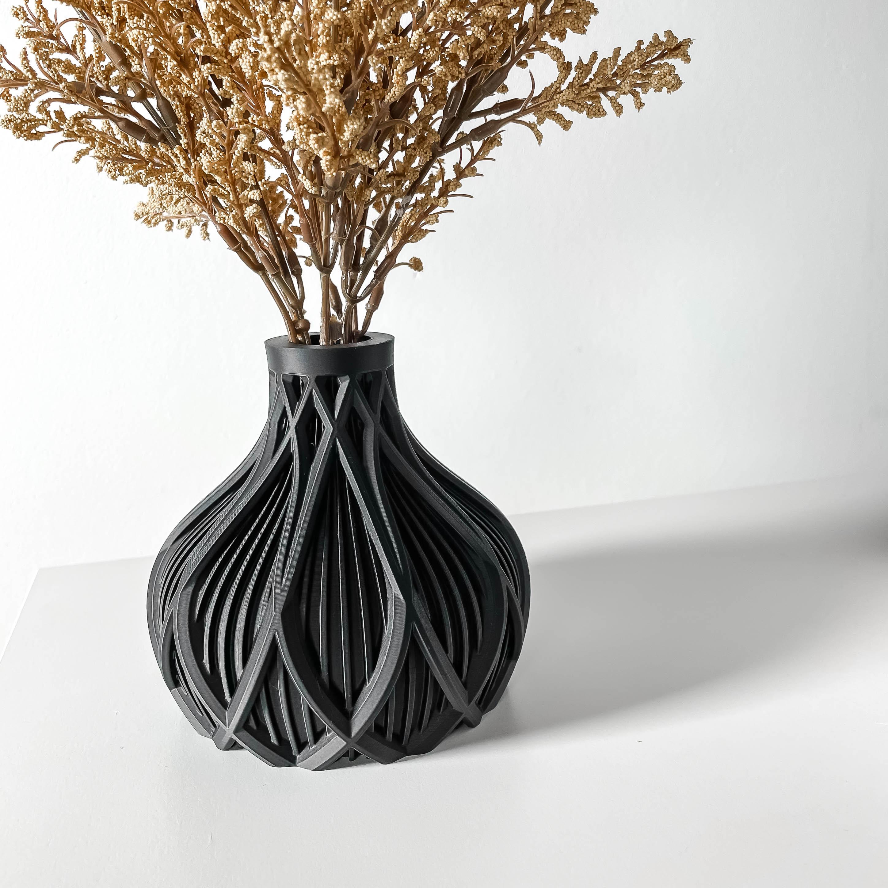 The Kami Short Vase, Modern and Unique Home Decor for Dried Flowers 3d model