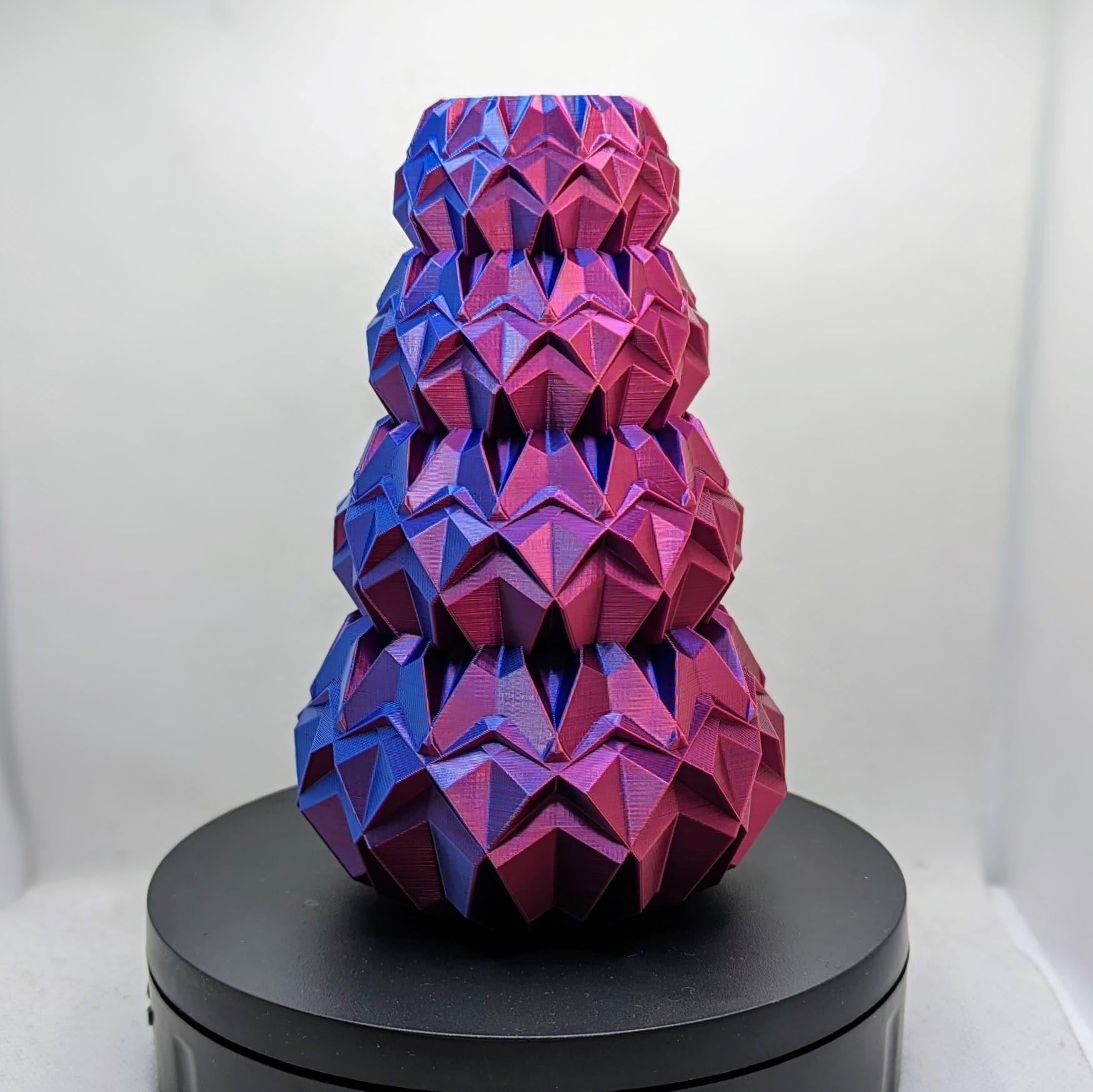 Faceted Vase 3d model