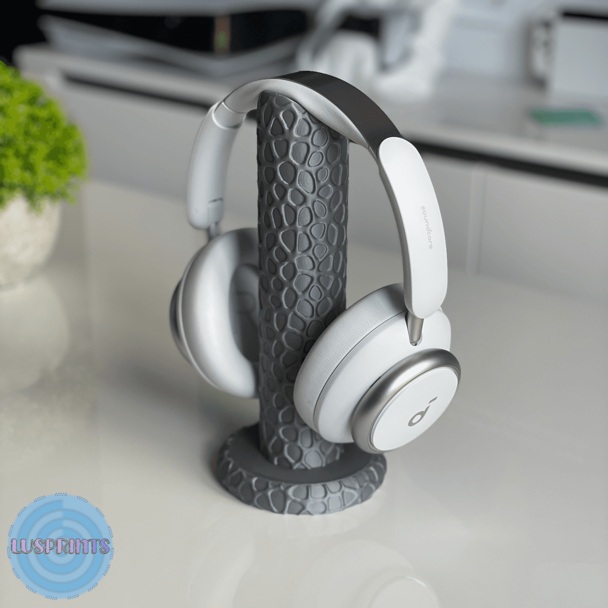 Voronoi Headphone Stand 3d model