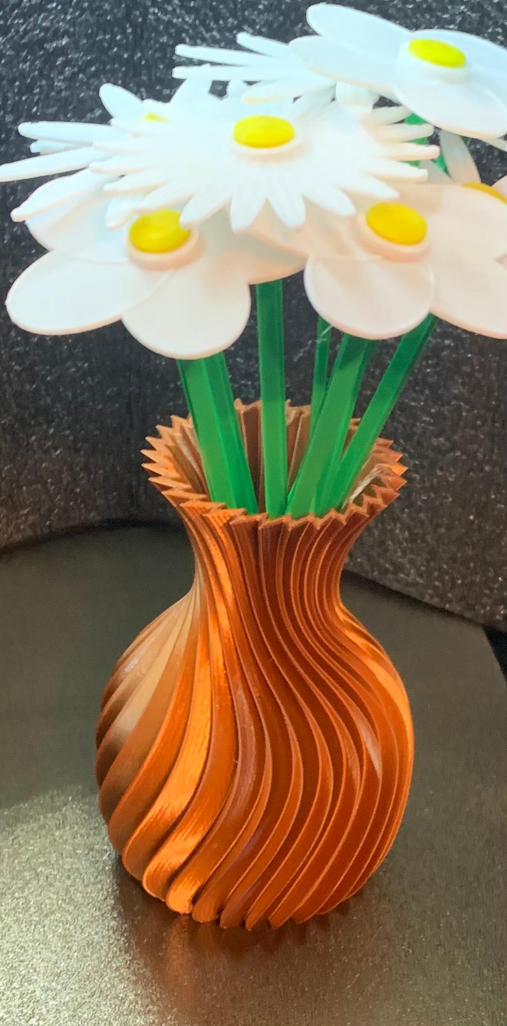 twisted vase 3d model