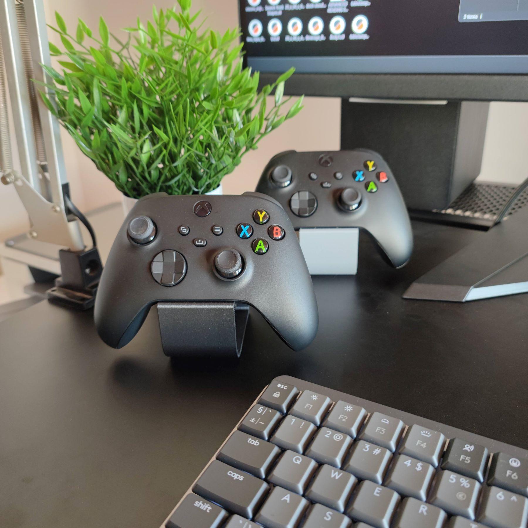 Xbox One Controller Stand 3d model