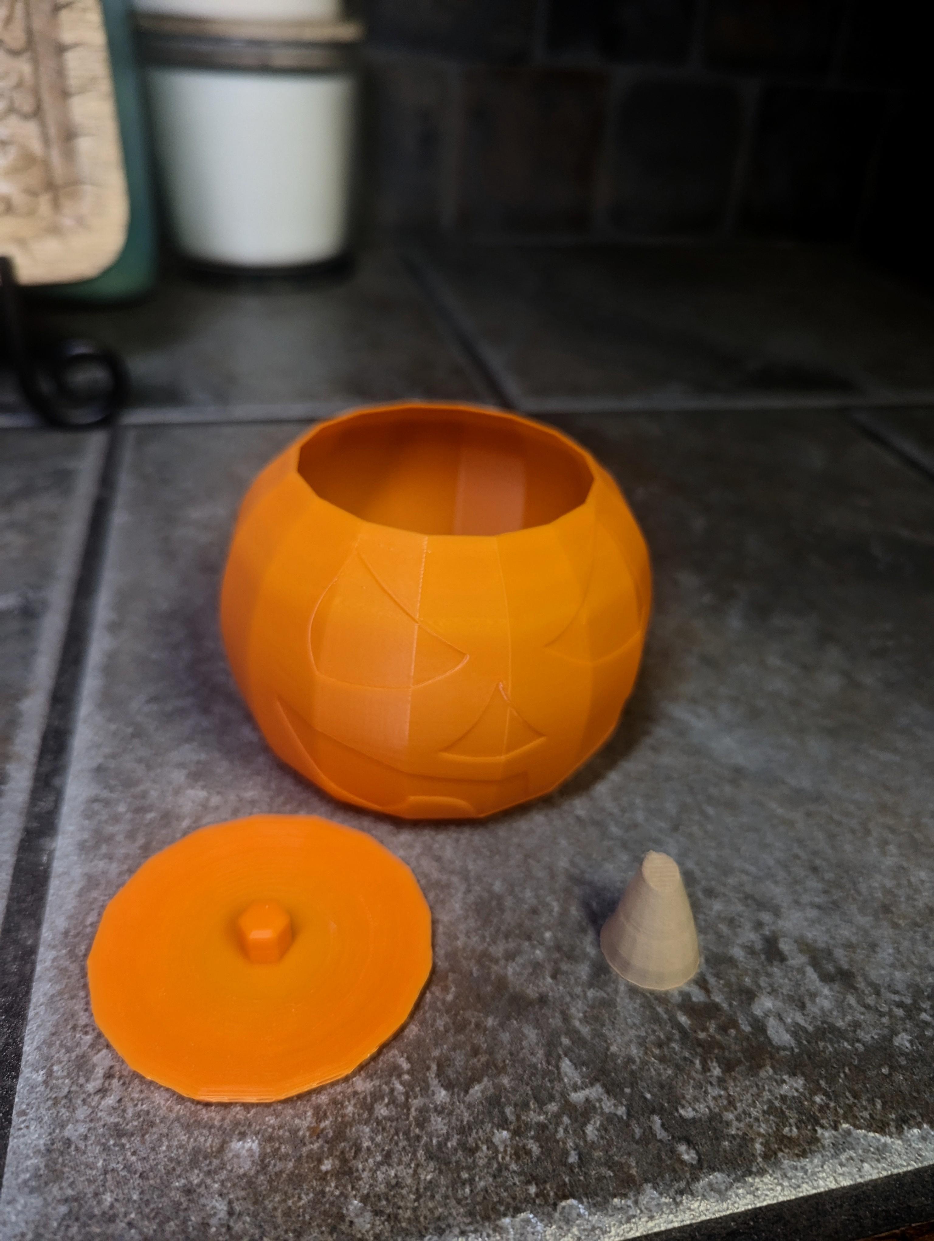 Small Low Poly Pumpkin 3d model