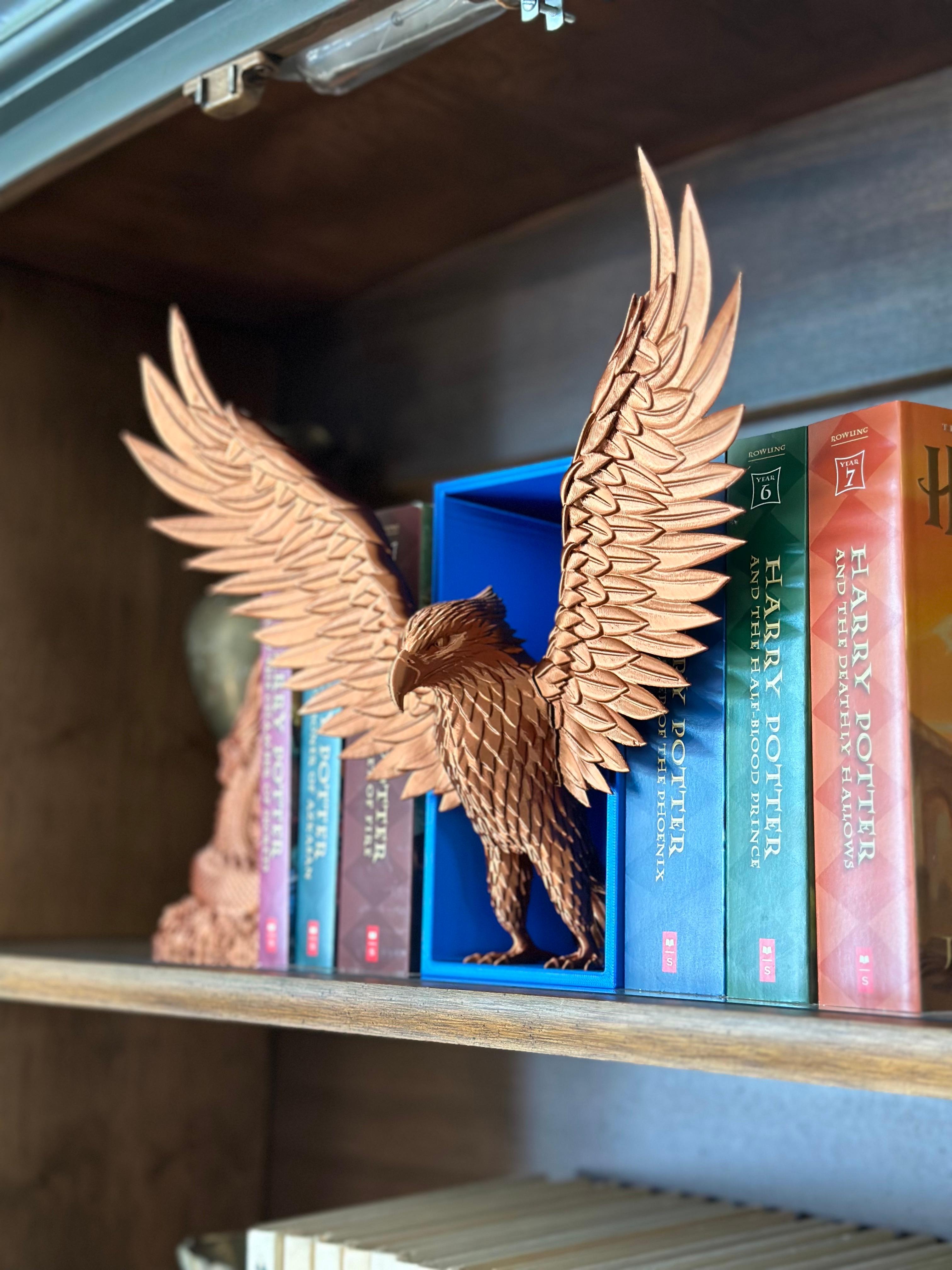 Eagle Emerging- Ravenclaw Inspired Book Nook 3d model