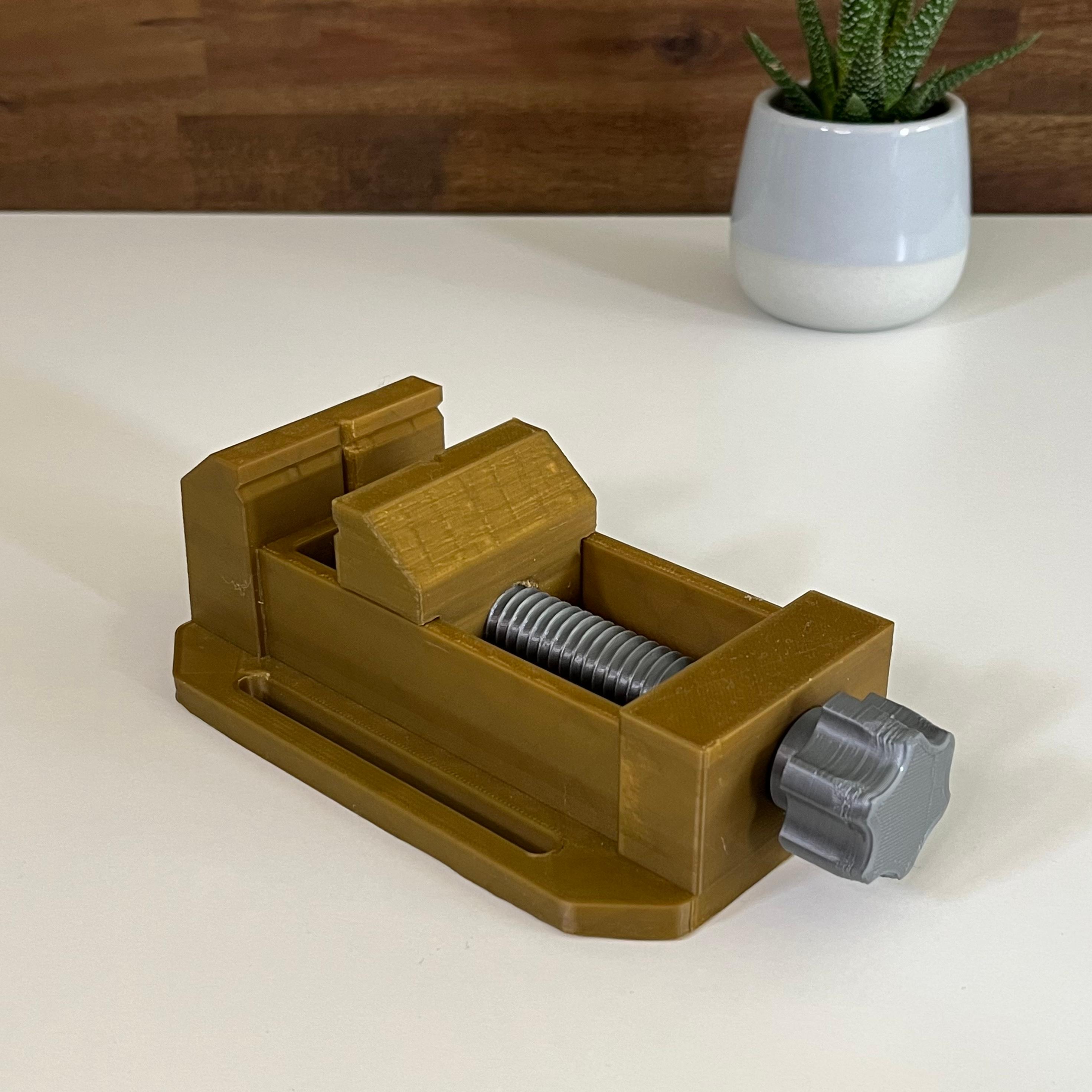 Desktop Vise 3d model