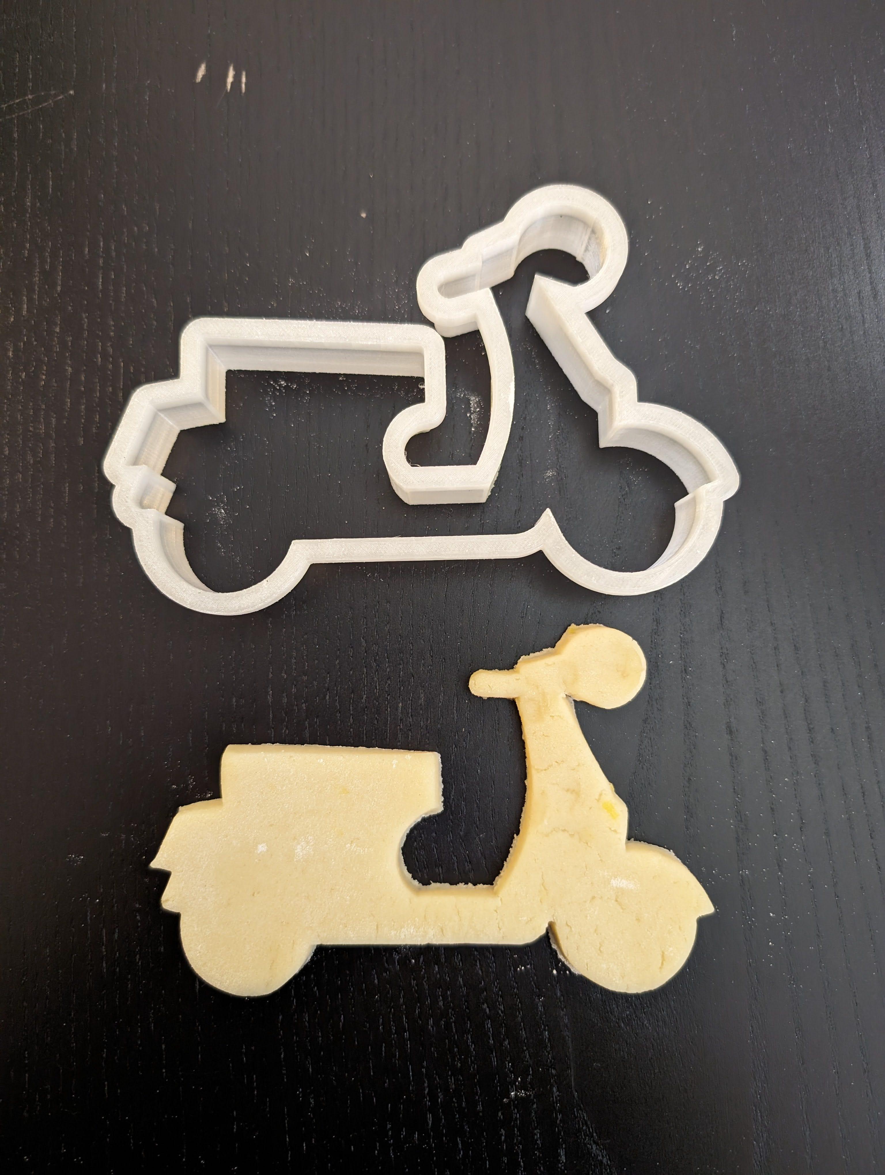 Vintage Scooter Cookie Cutter.stl 3d model