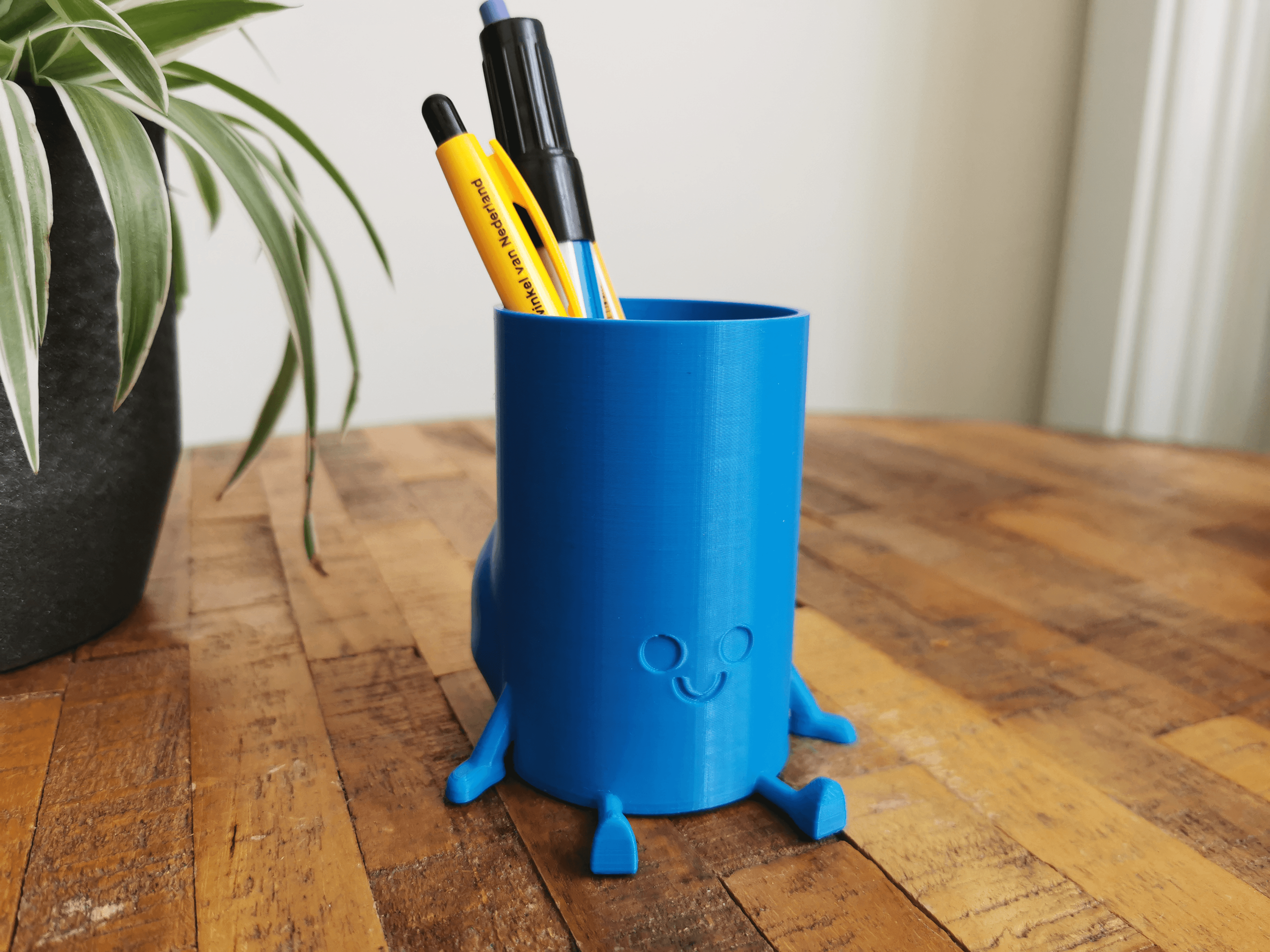 Chunky Bum Sitting Penholder 3d model