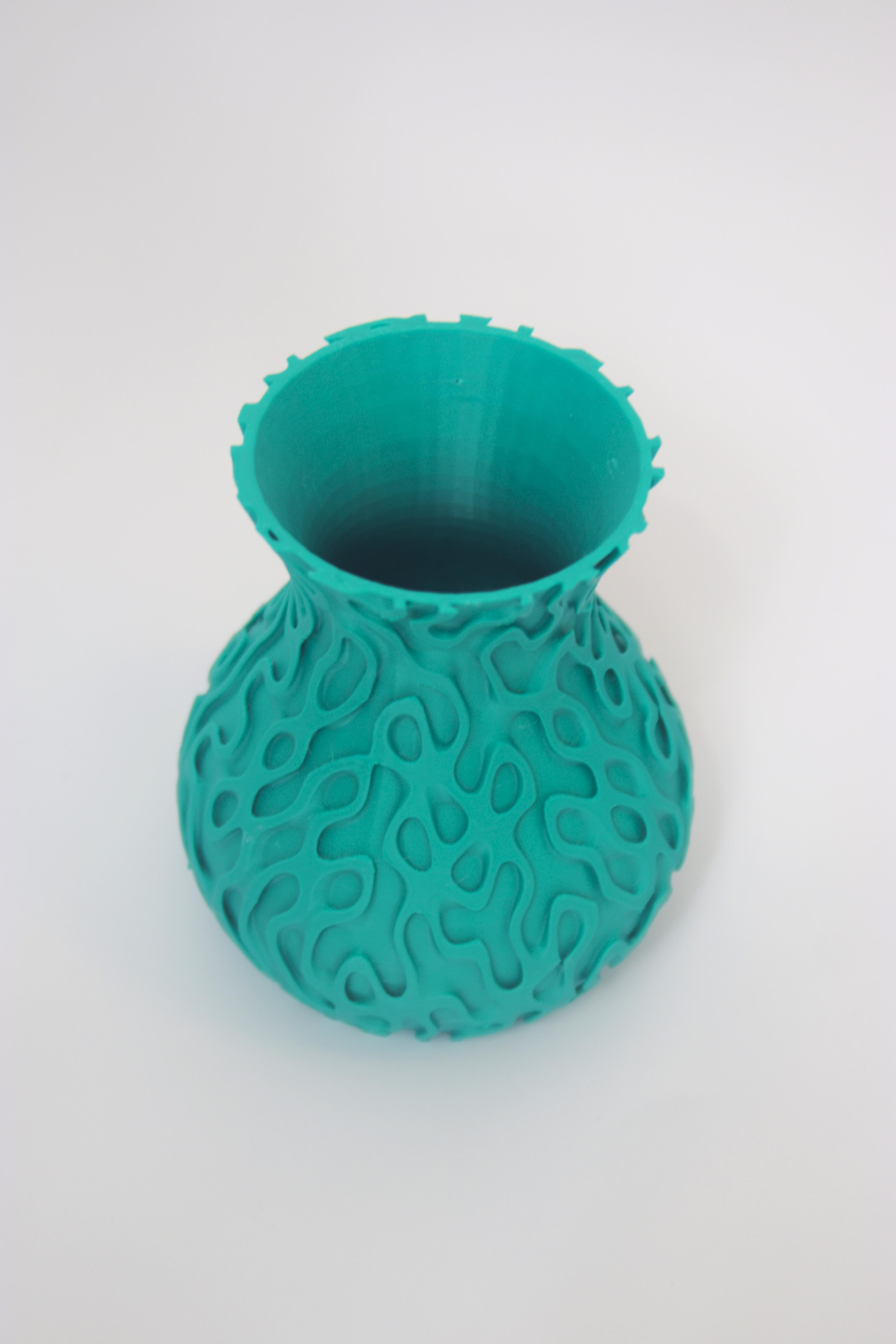 Stretched Gyroid TPMS Lattice Vase 3d model