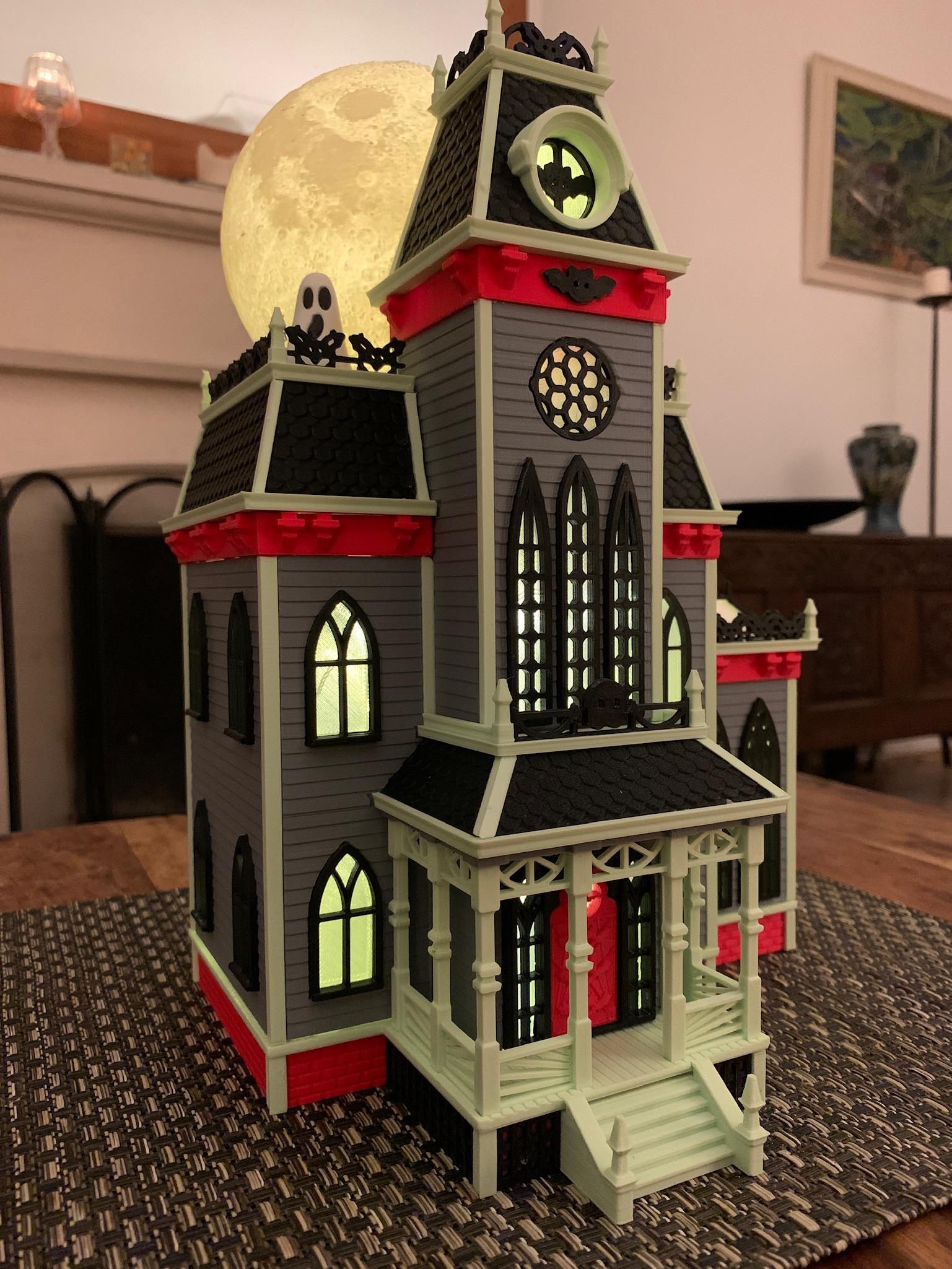 Haunted House w/ 3D Moon 3d model