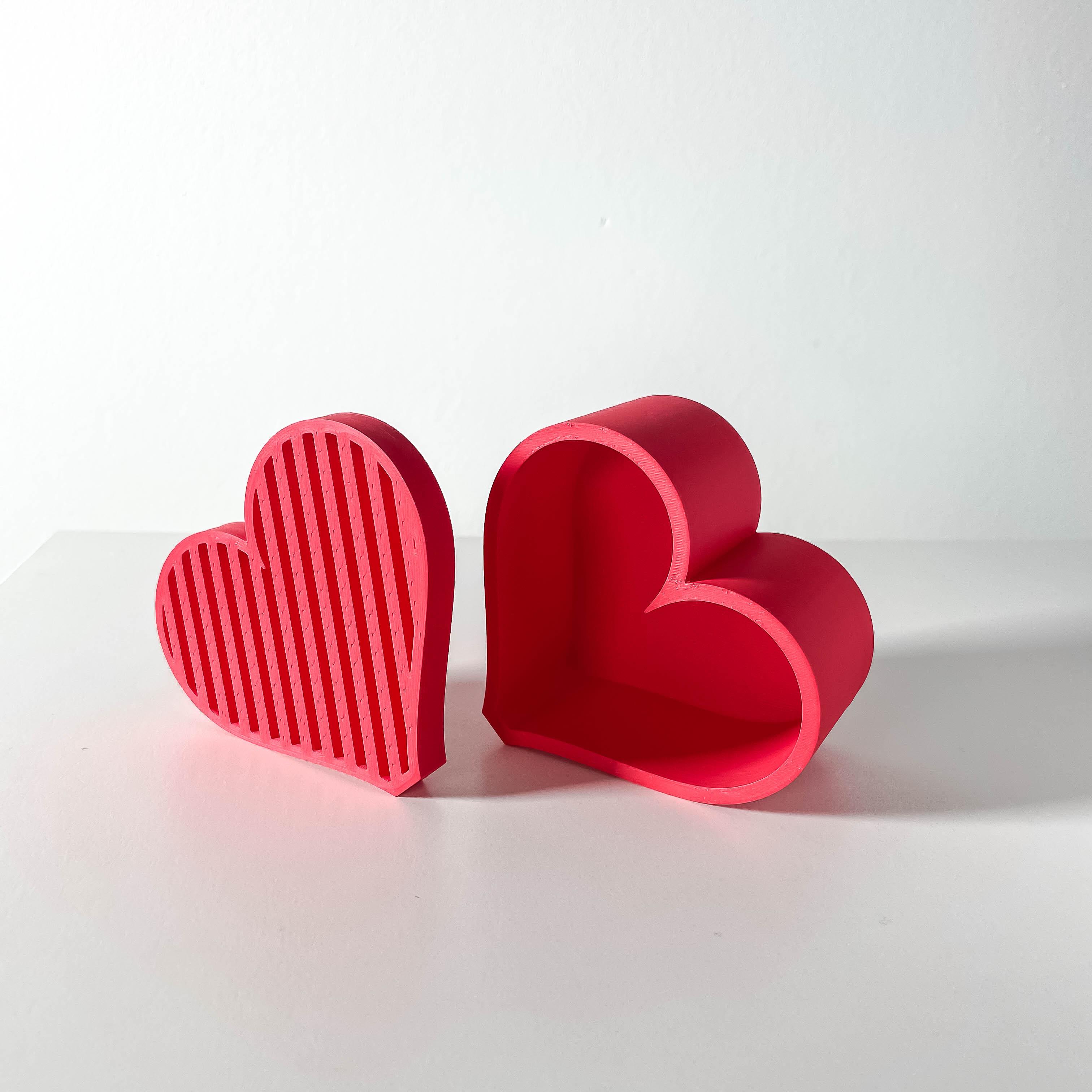 Heart Storage Container | Desk Organizer and Misc Holder | Modern Office and Home Decor 3d model