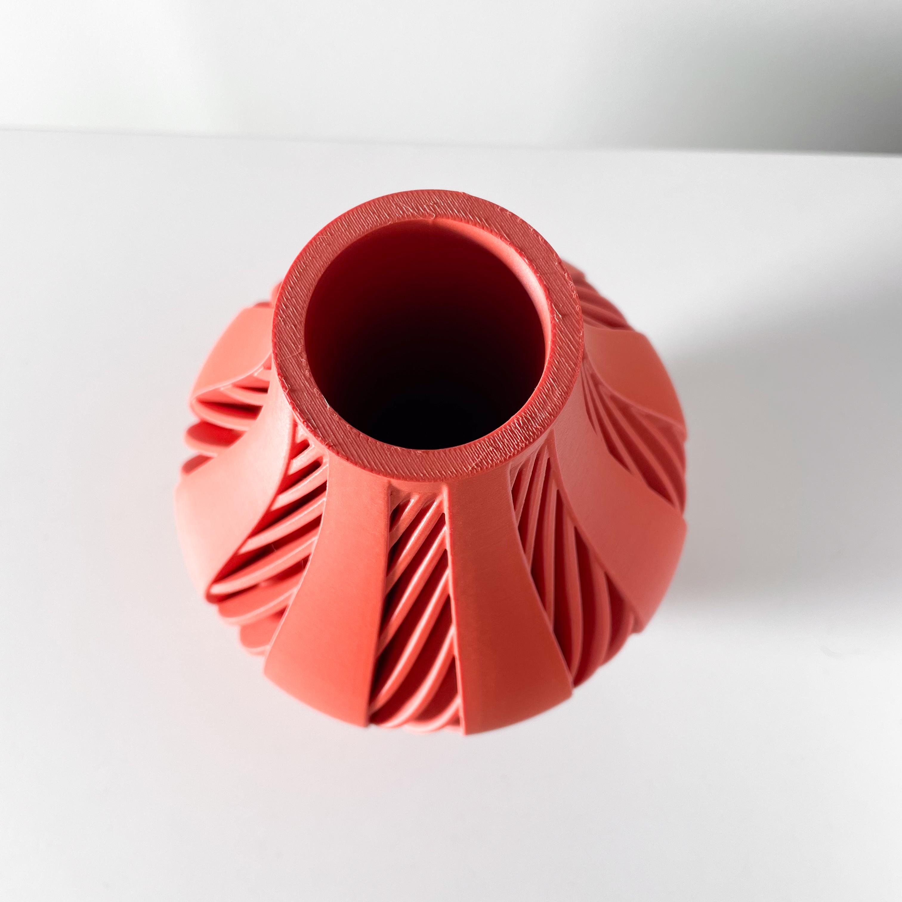 The Yorio Vase, Modern and Unique Home Decor for Dried and Preserved Flower Arrangement  | STL File 3d model