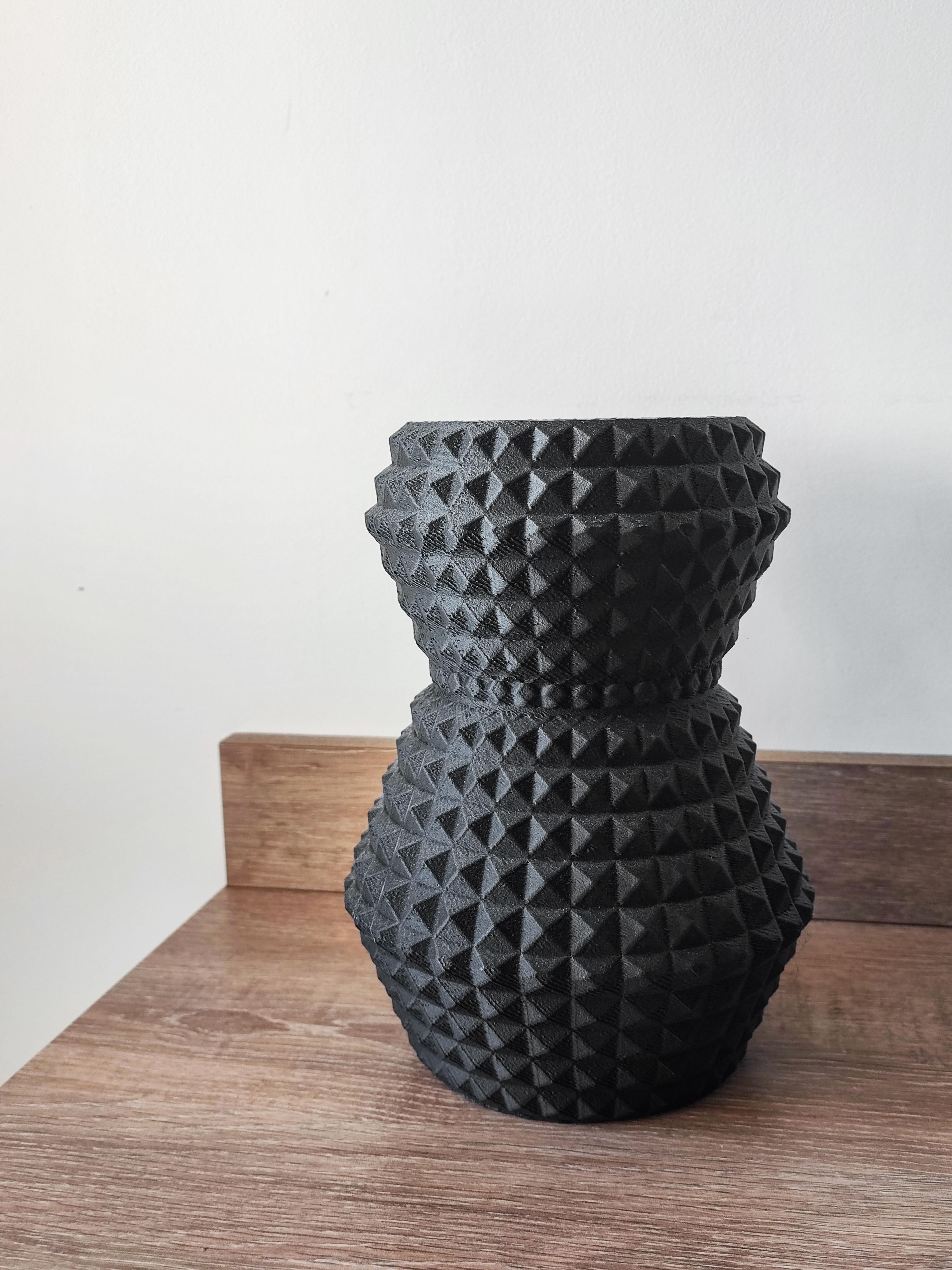 Anima | Vase 3d model