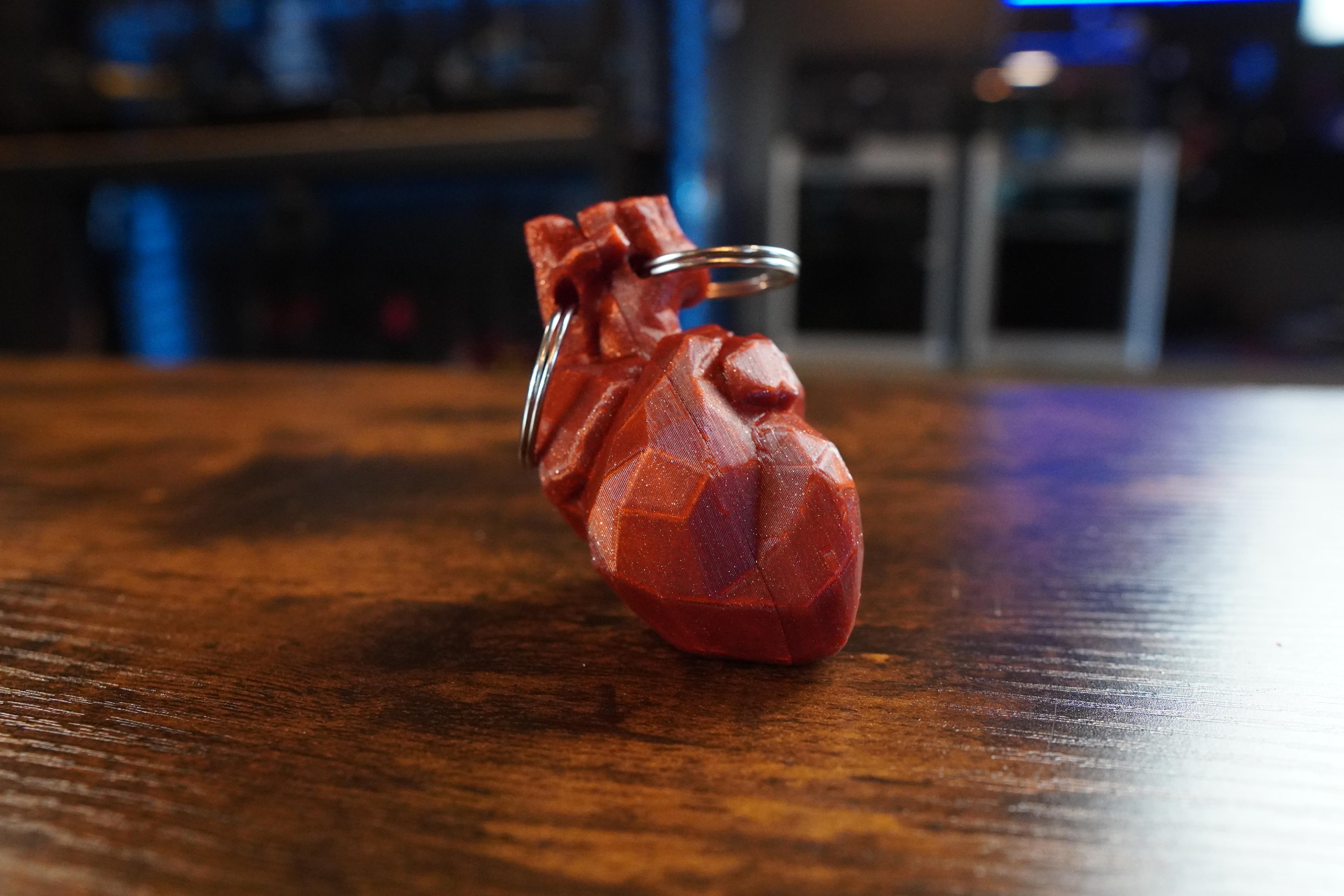 Low-Poly Heart Keychain or Necklace 3d model