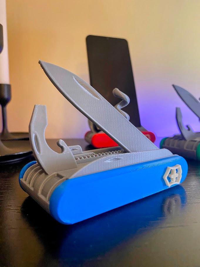 SWISS ARMY KNIFE PHONE HOLDER 3d model