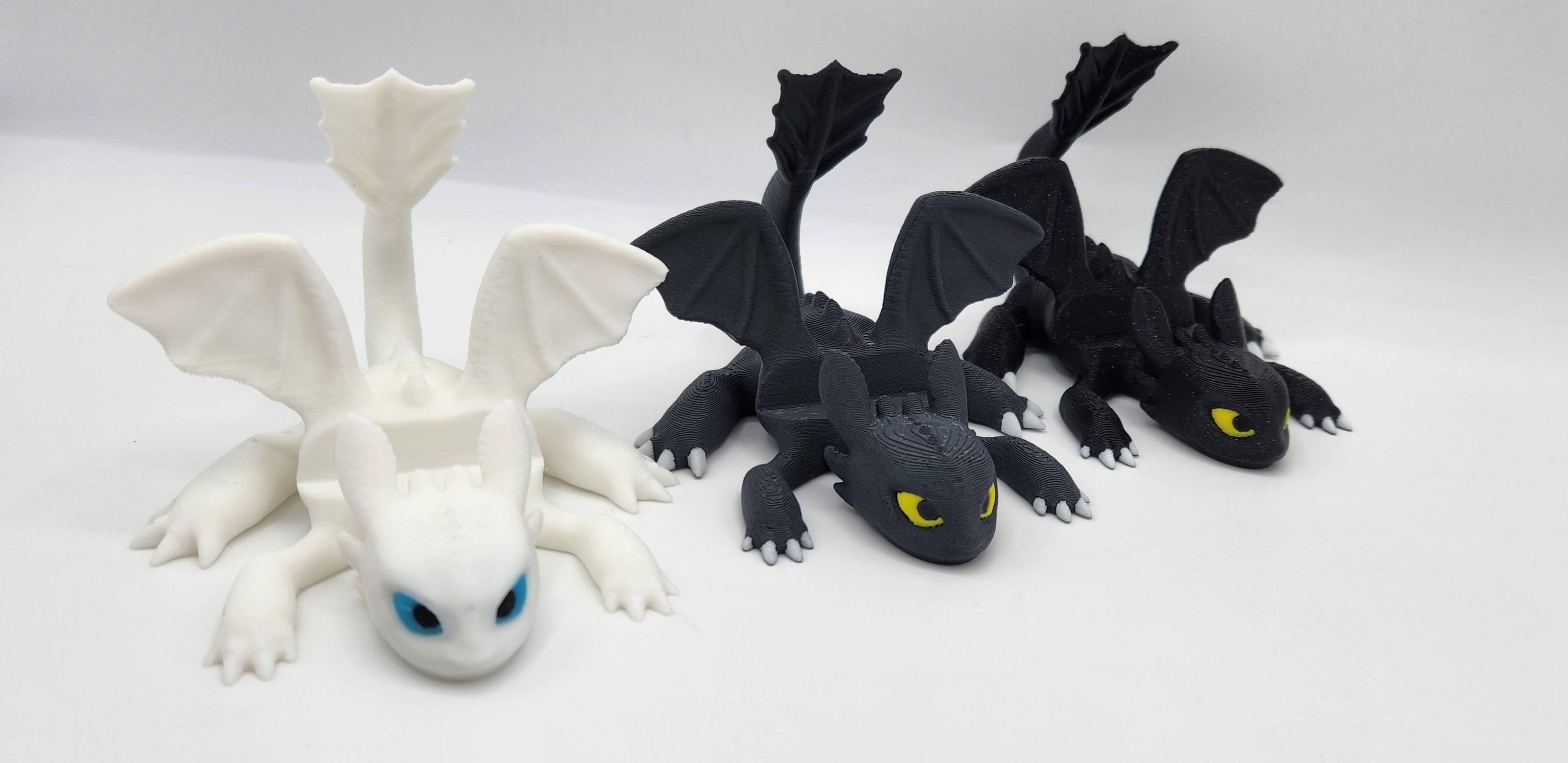 TOOTHLESS PHONE STAND 3d model