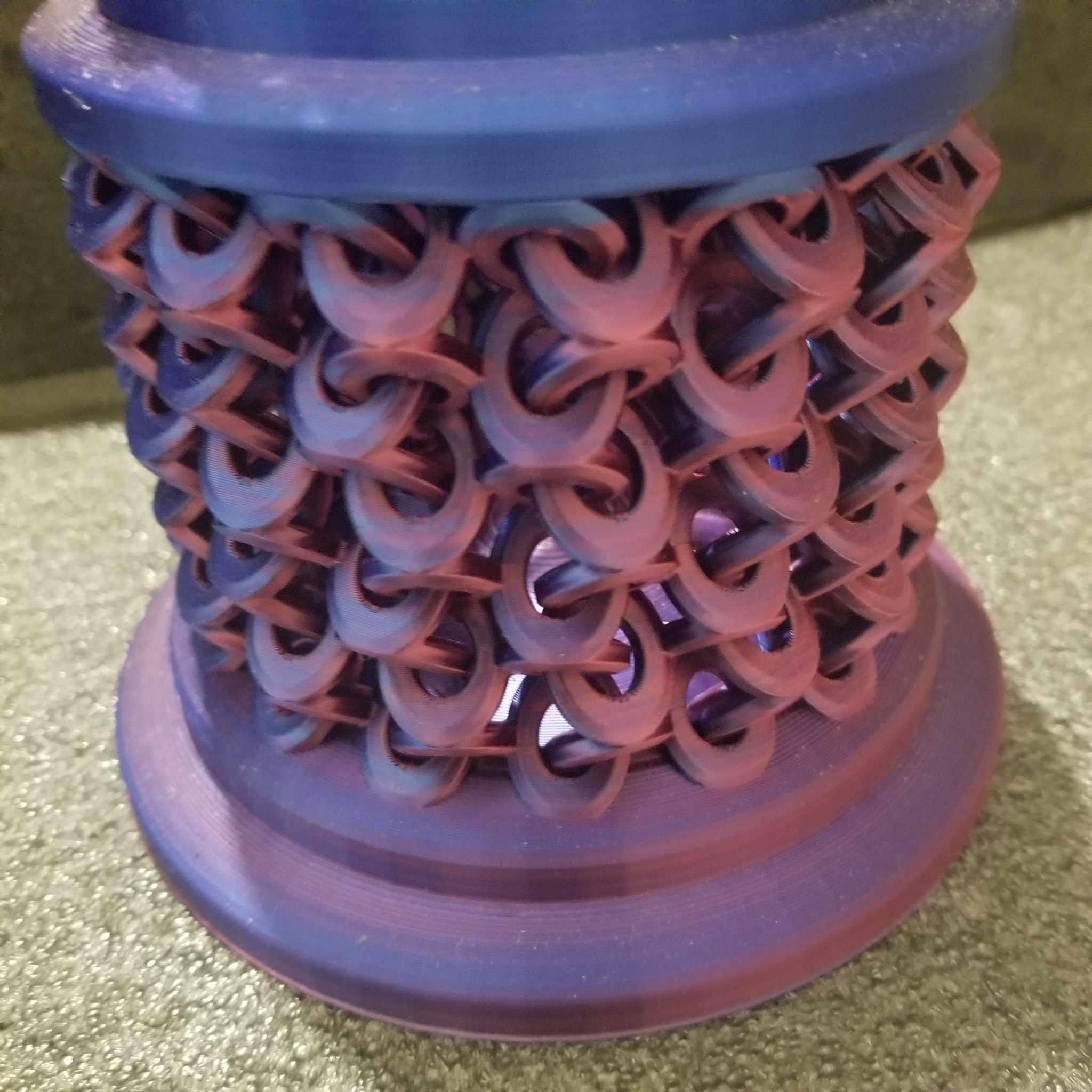 Shakaworld3D Acorn Dragon Link Vase V2 Release.stl 3d model