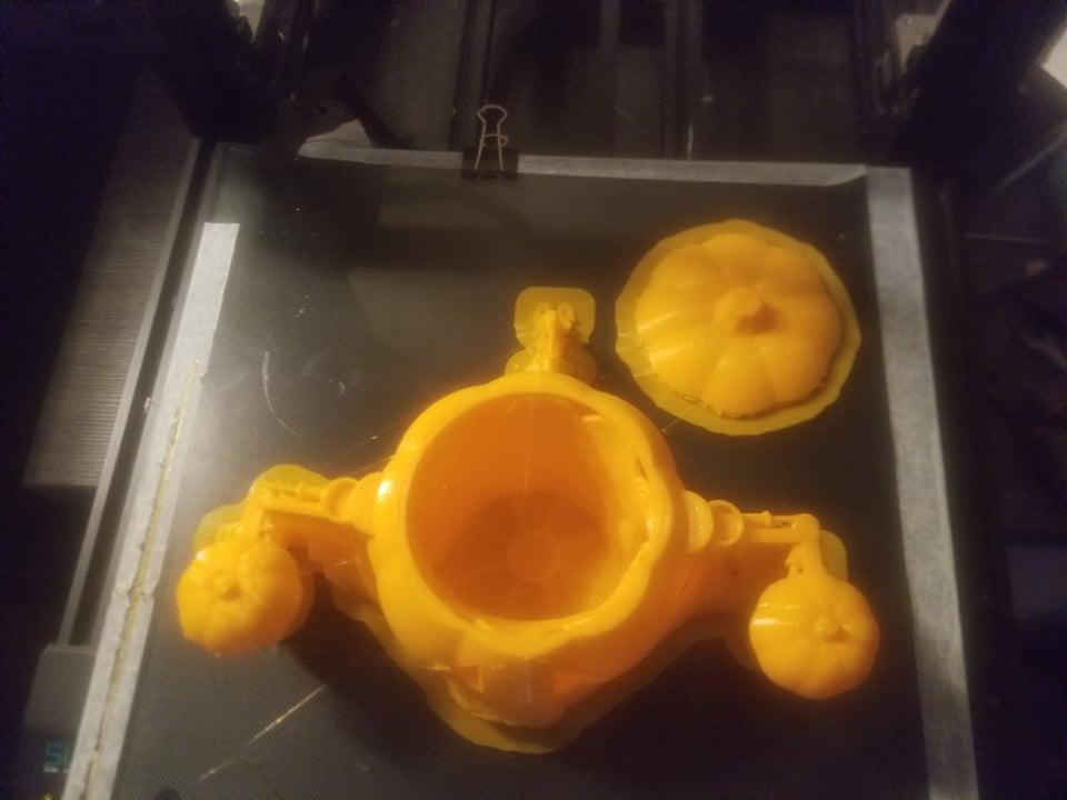 FHW: Pumpkin Battle Bot (for dad) 3d model