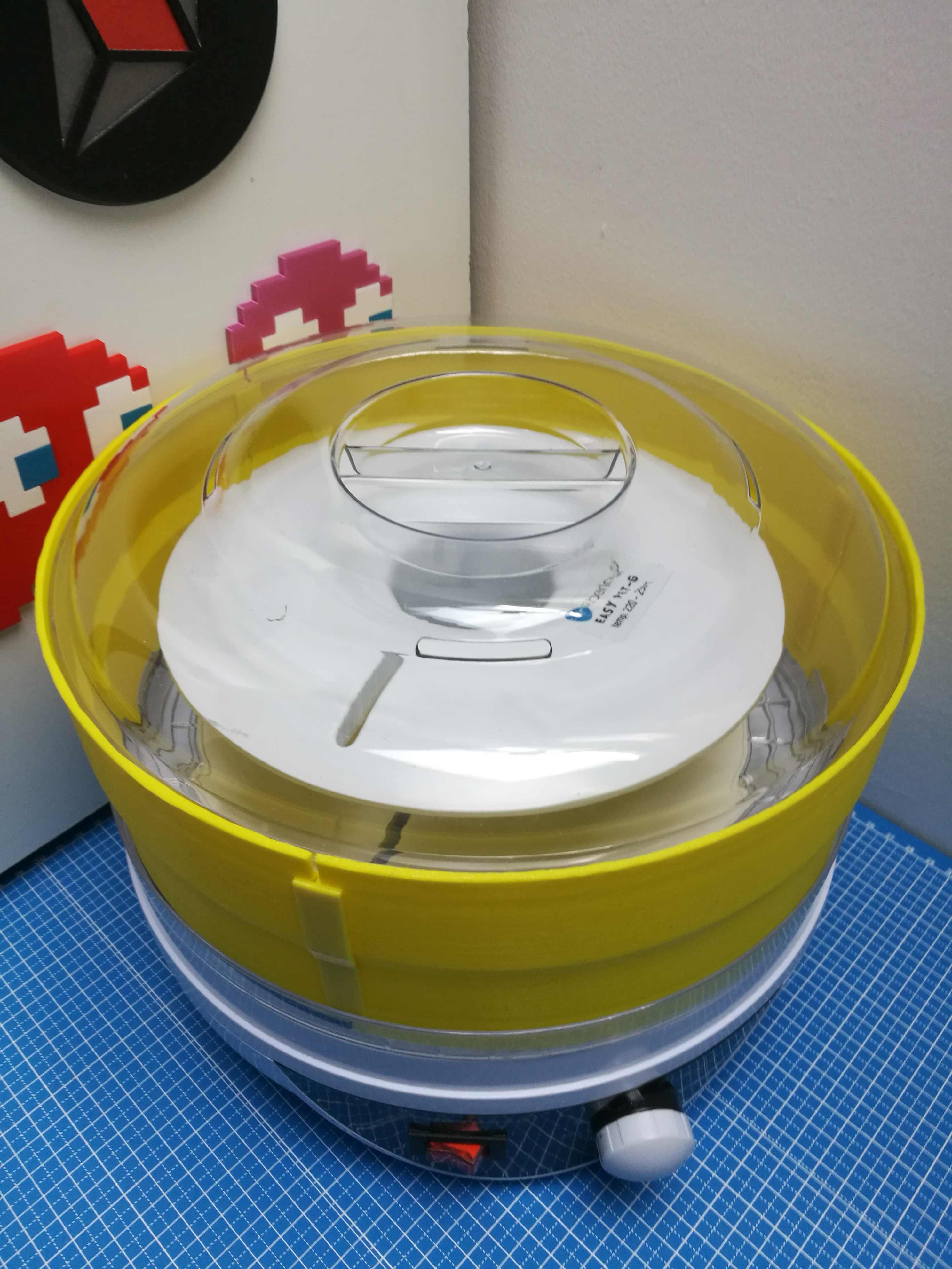 Filament Dryer - DIY from food dehydrator - v1 3d model