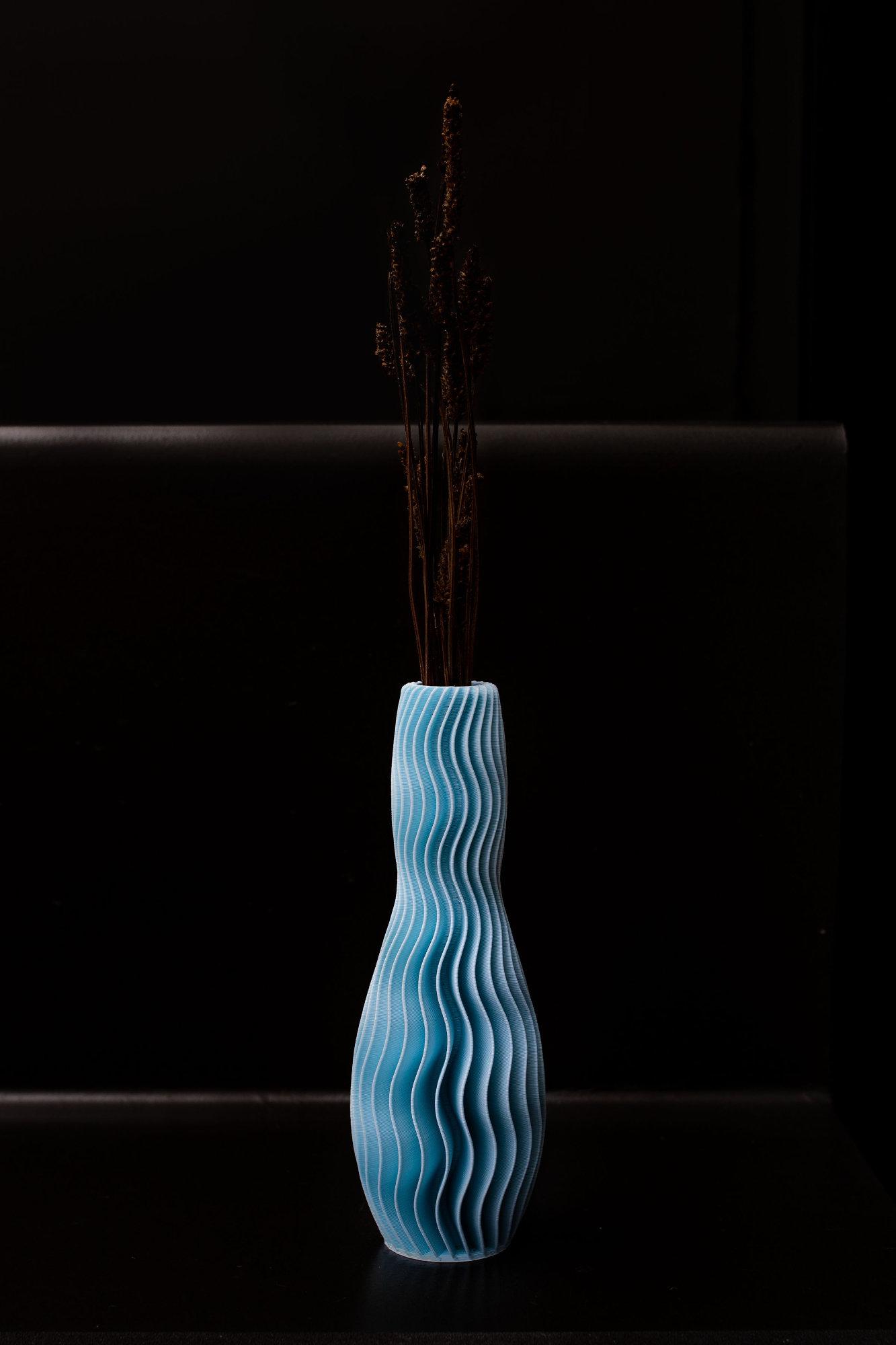 WAVE VASE 04 3d model