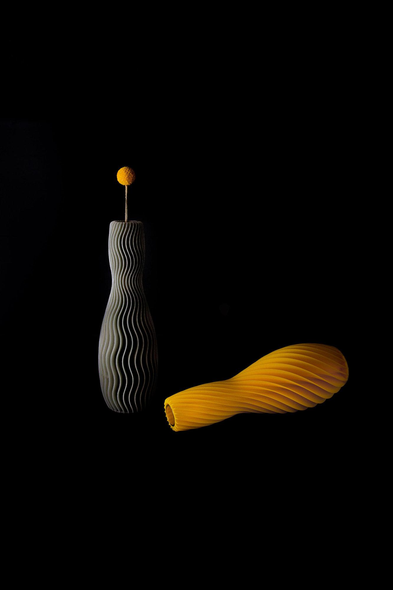 WAVE VASE 04 3d model