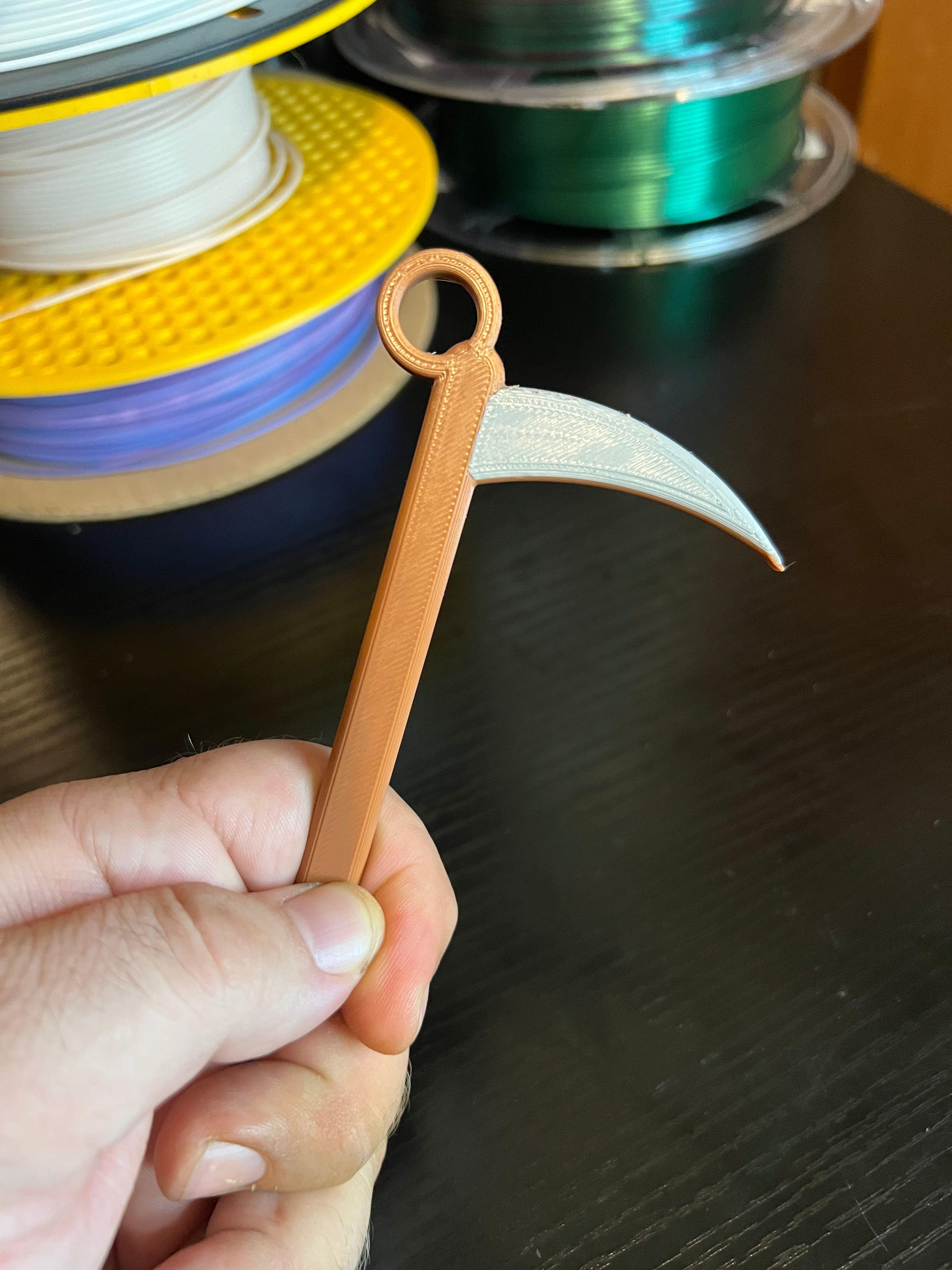 Scythe keychain - Print in place! 3d model