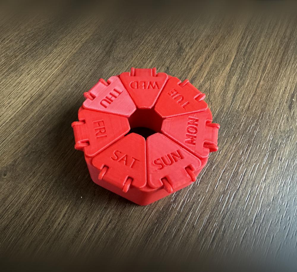 Hinged Pill Box 3d model