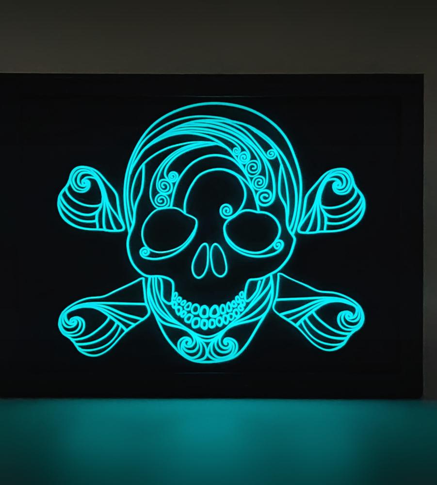 Spooky Swirls: Glow-in-the-Dark Skull & Bones! 3d model