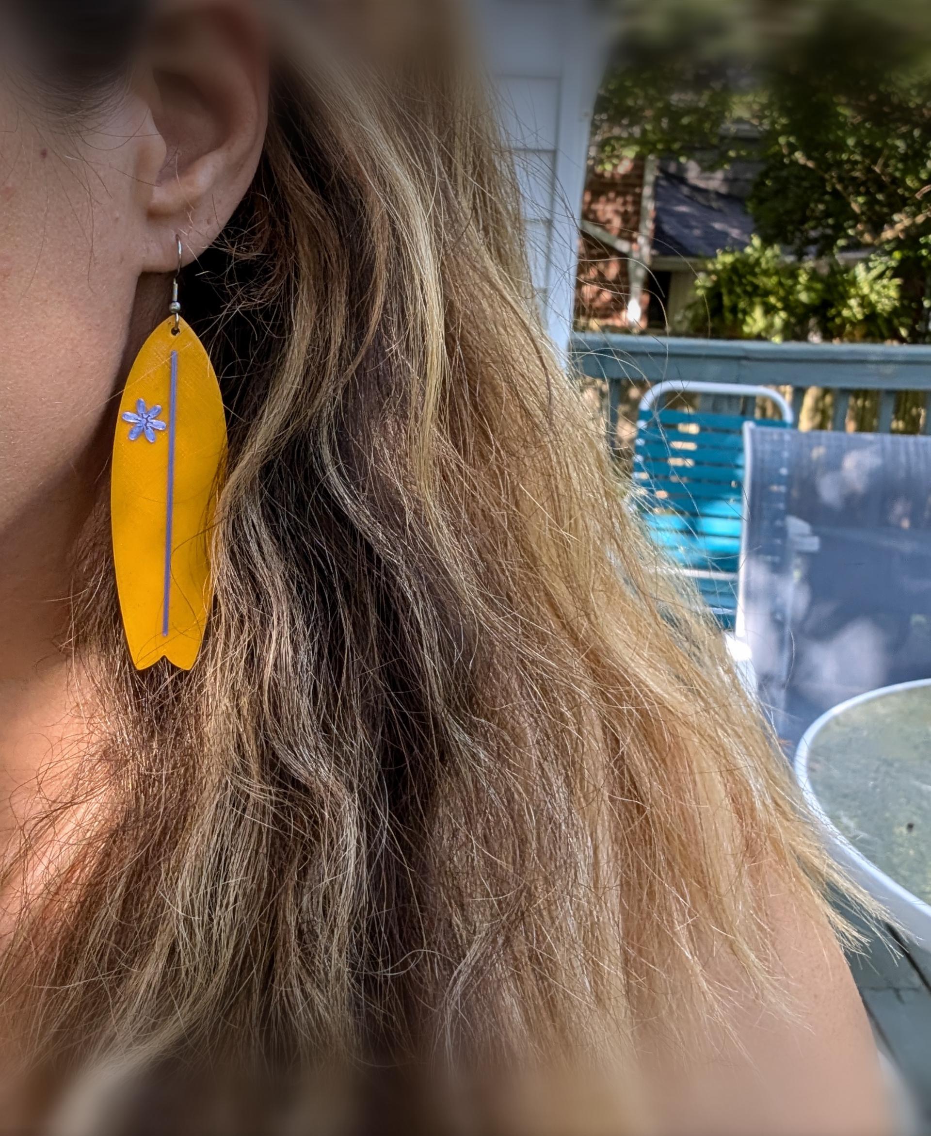 Vintage Surfboard Earrings - Summer Fun Dangling Earrings with easy filament change for two colors 3d model