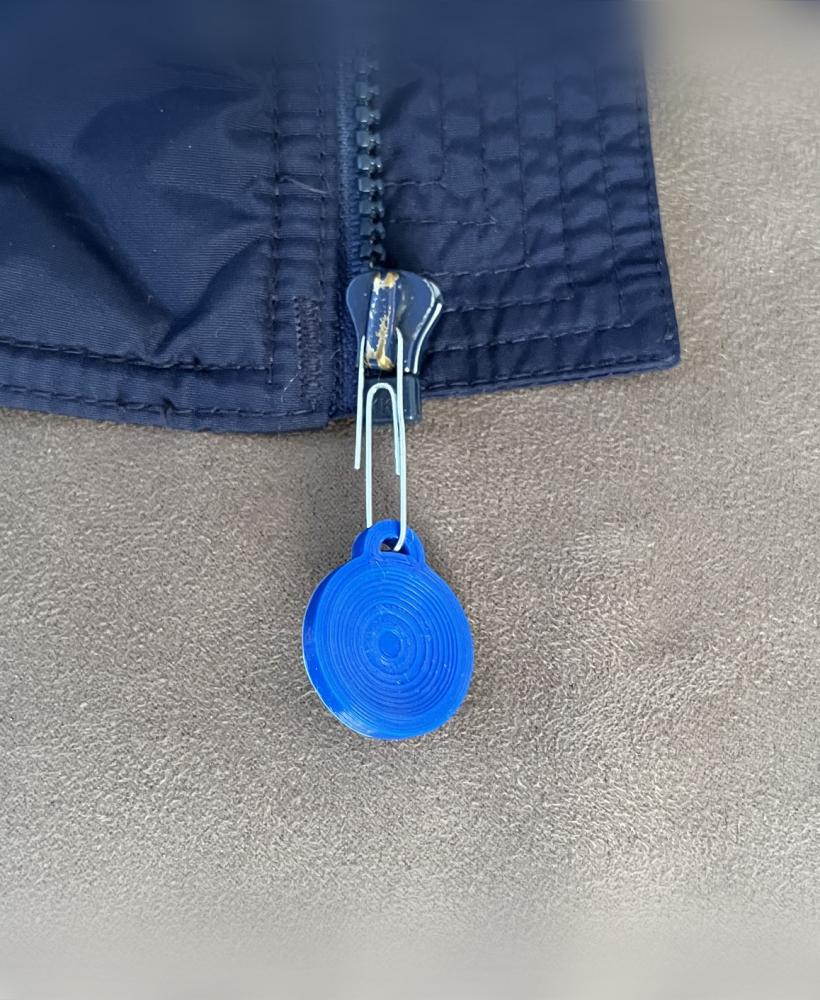 Zipper pull 3d model