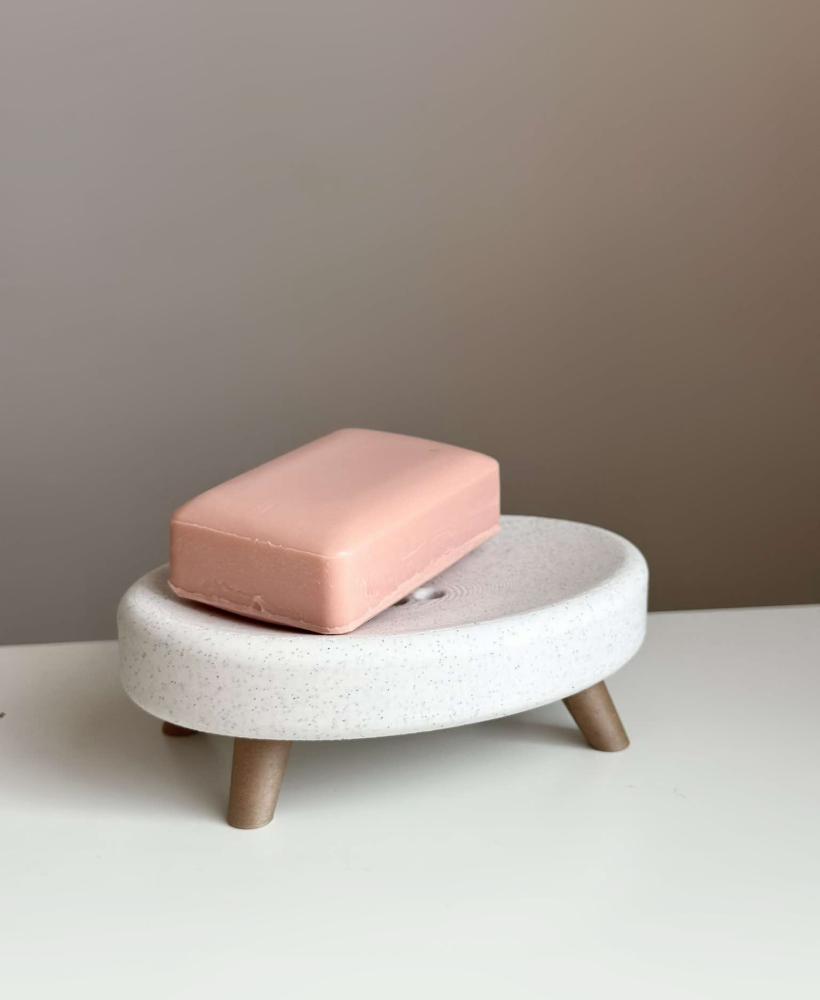 Soap dish with legs 3d model