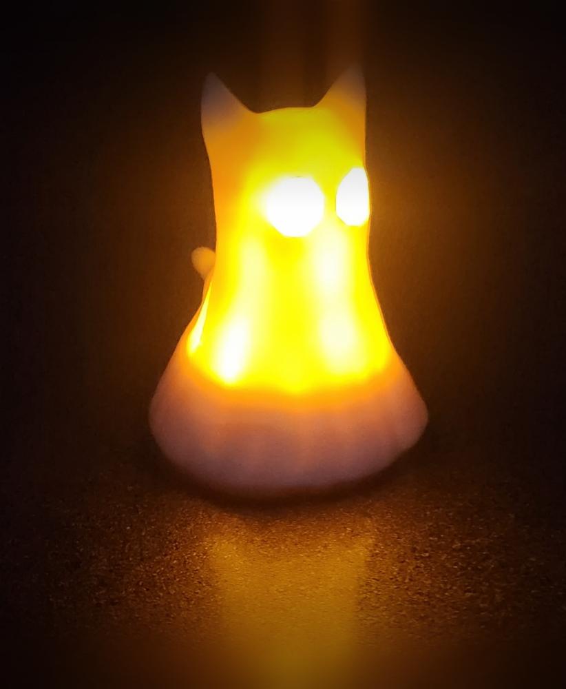 SPOOKY GHOST KITTY LAMP 3d model